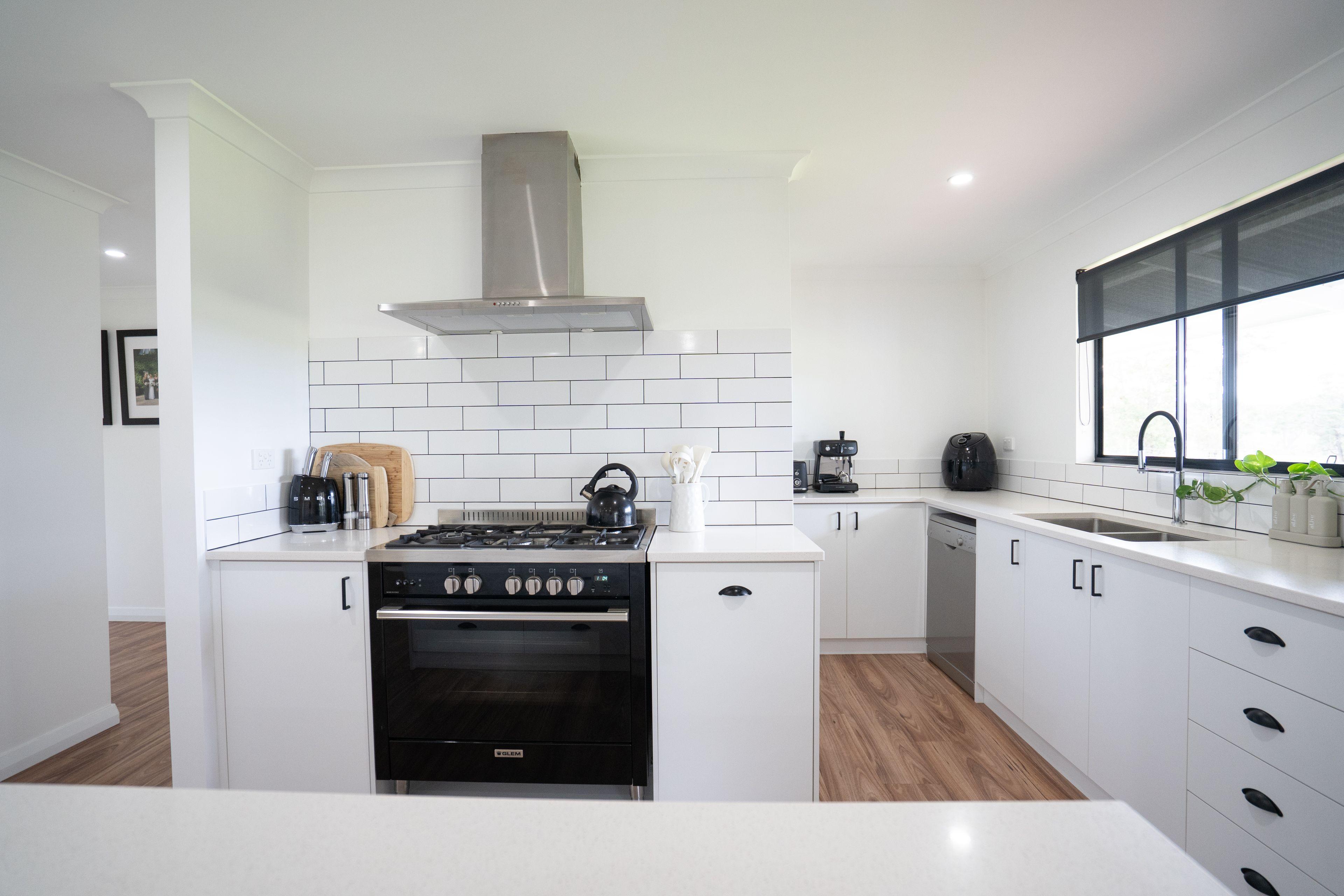 Immaculate Rural Lifestyle Property With Stunning Home.