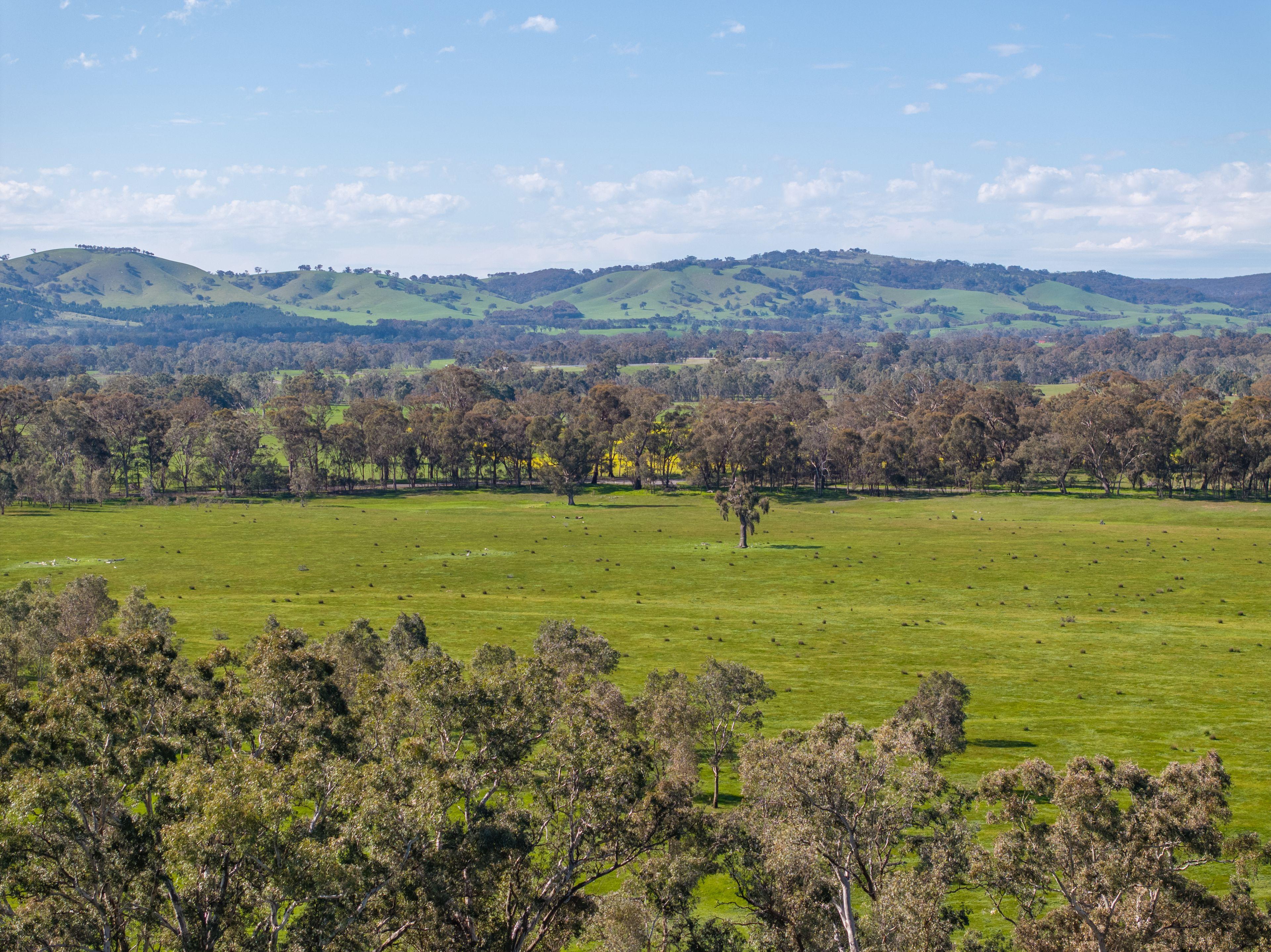 546 ACRES - SAME FAMILY OWNERSHIP SINCE 1840