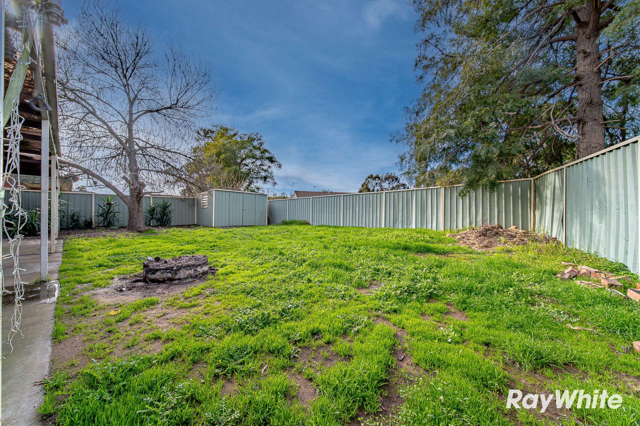Low-Maintenance Living in the Heart of California Gully