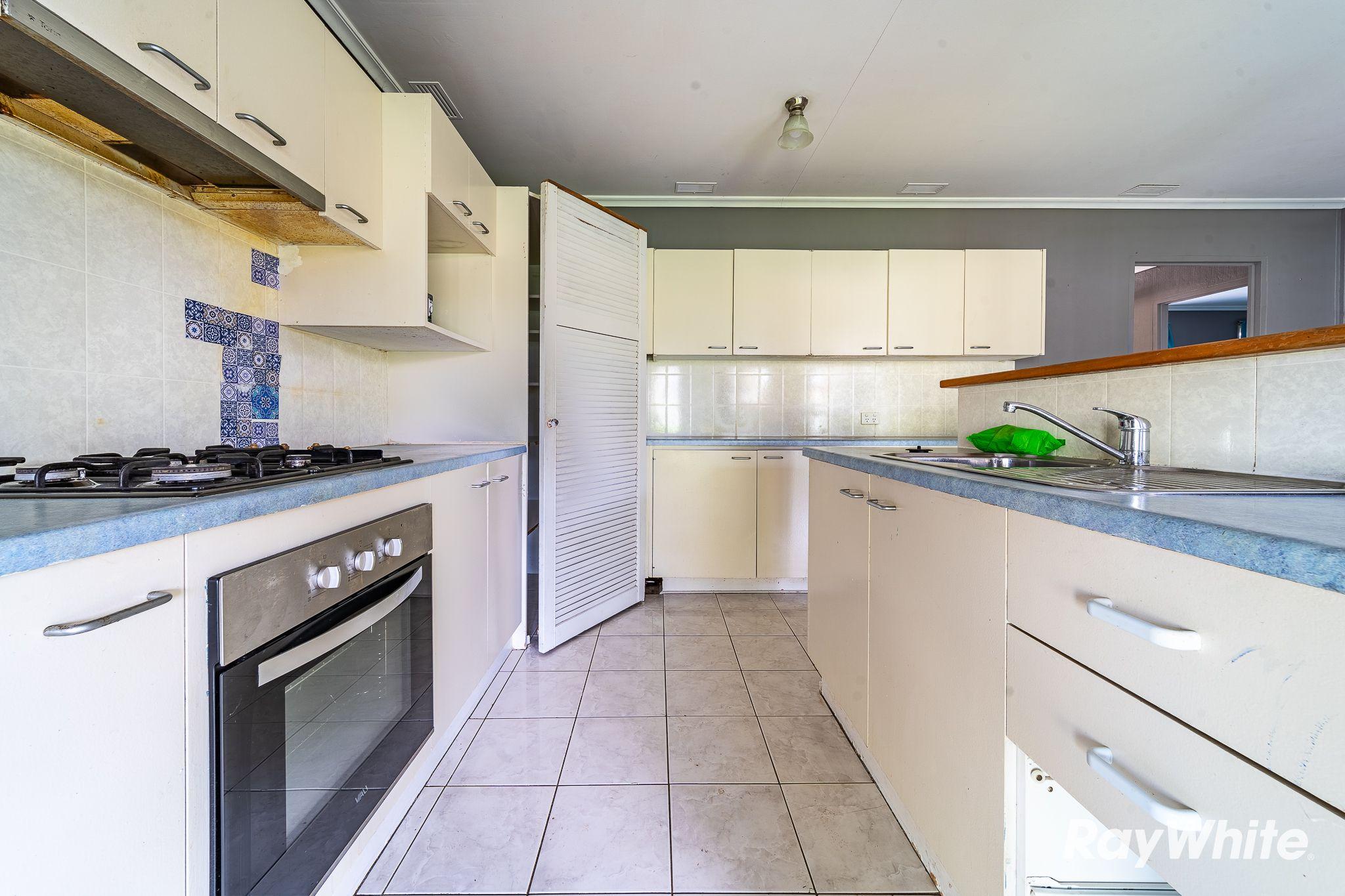 Low-Maintenance Living in the Heart of California Gully