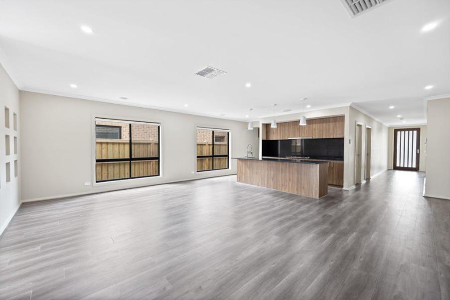 Stunning 4 Bedroom Property To Call Home - **Apply For This Property Now**