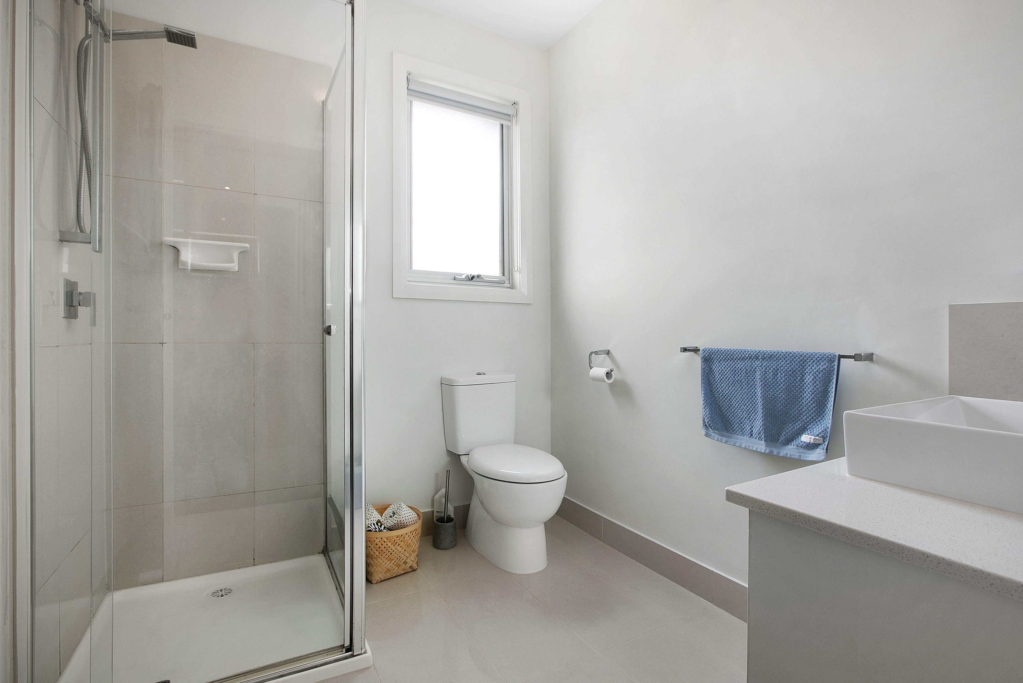 Comfort And Style In A Prime Location!