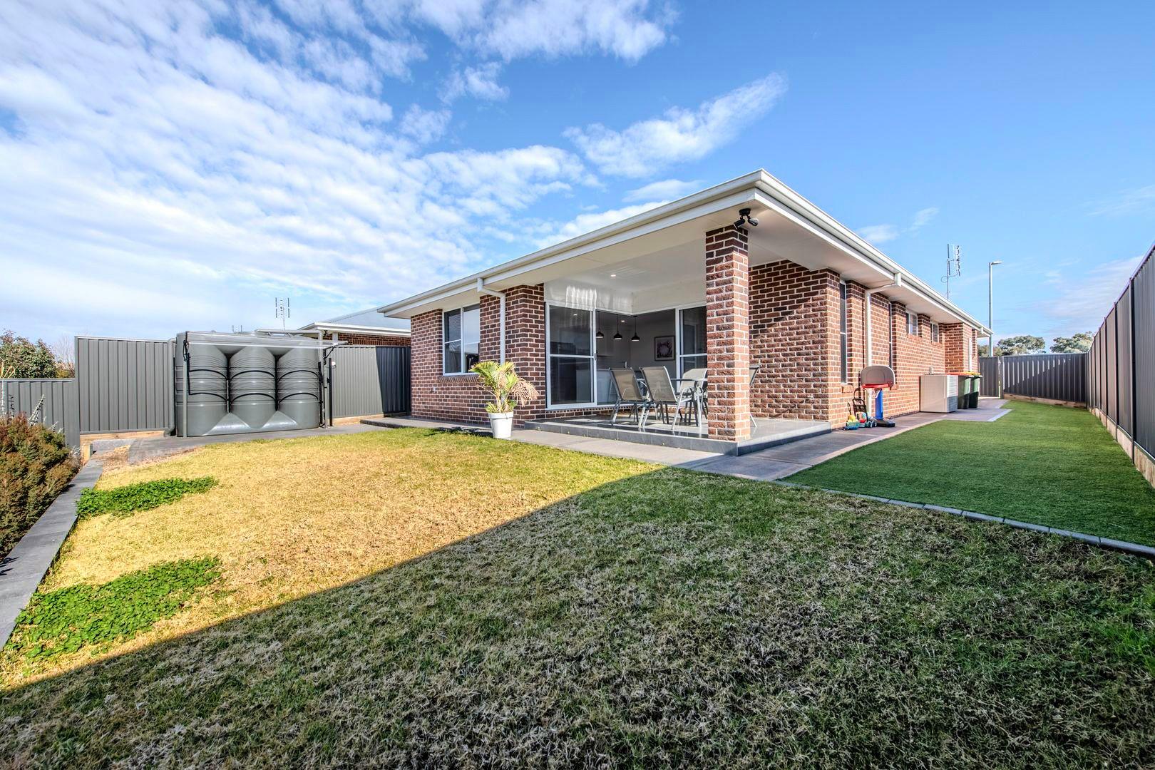 Luxury Villa in The Boulevard