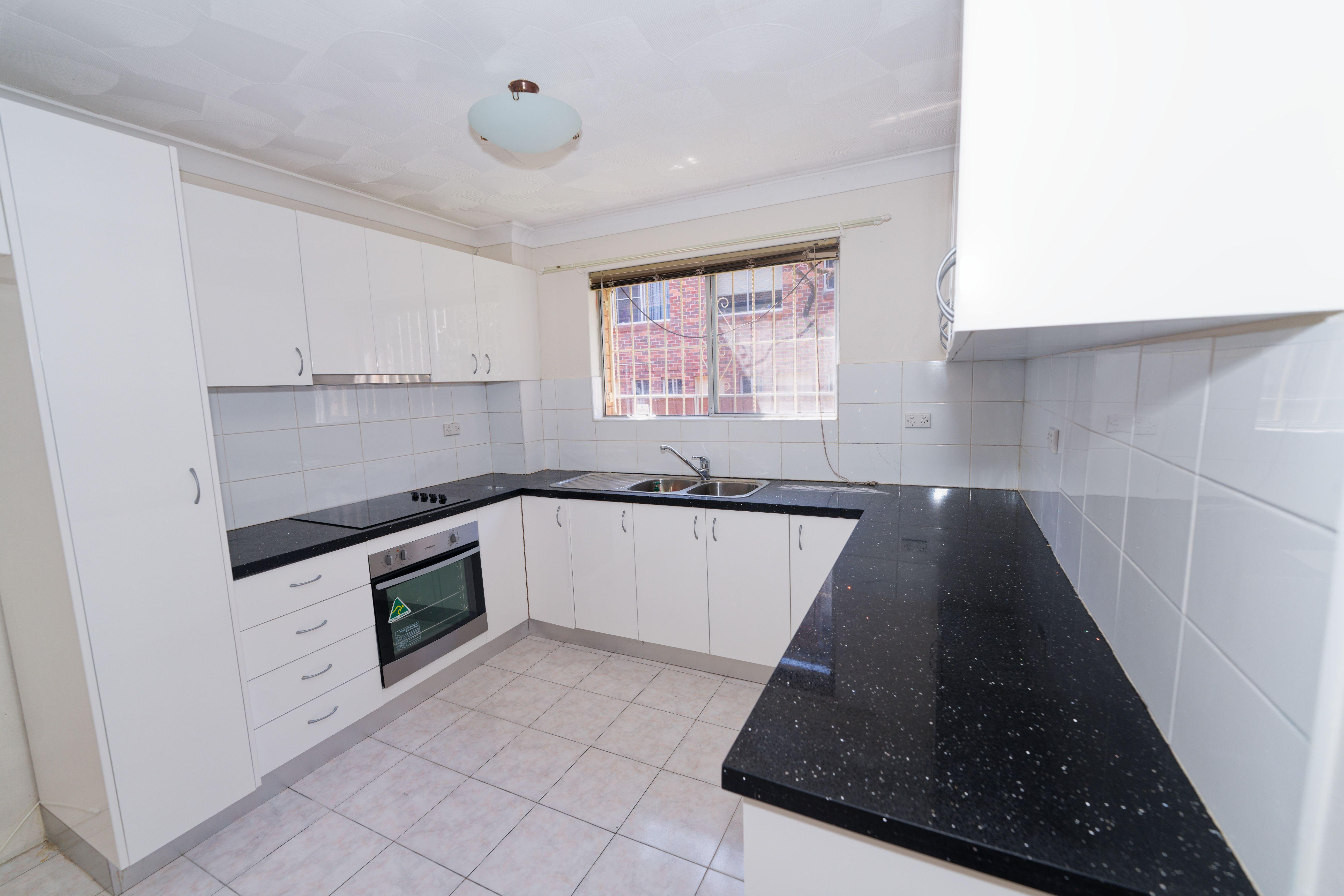 Spacious with a Modern Touch, 2-Bedroom Unit in the Heart of Fairfield!