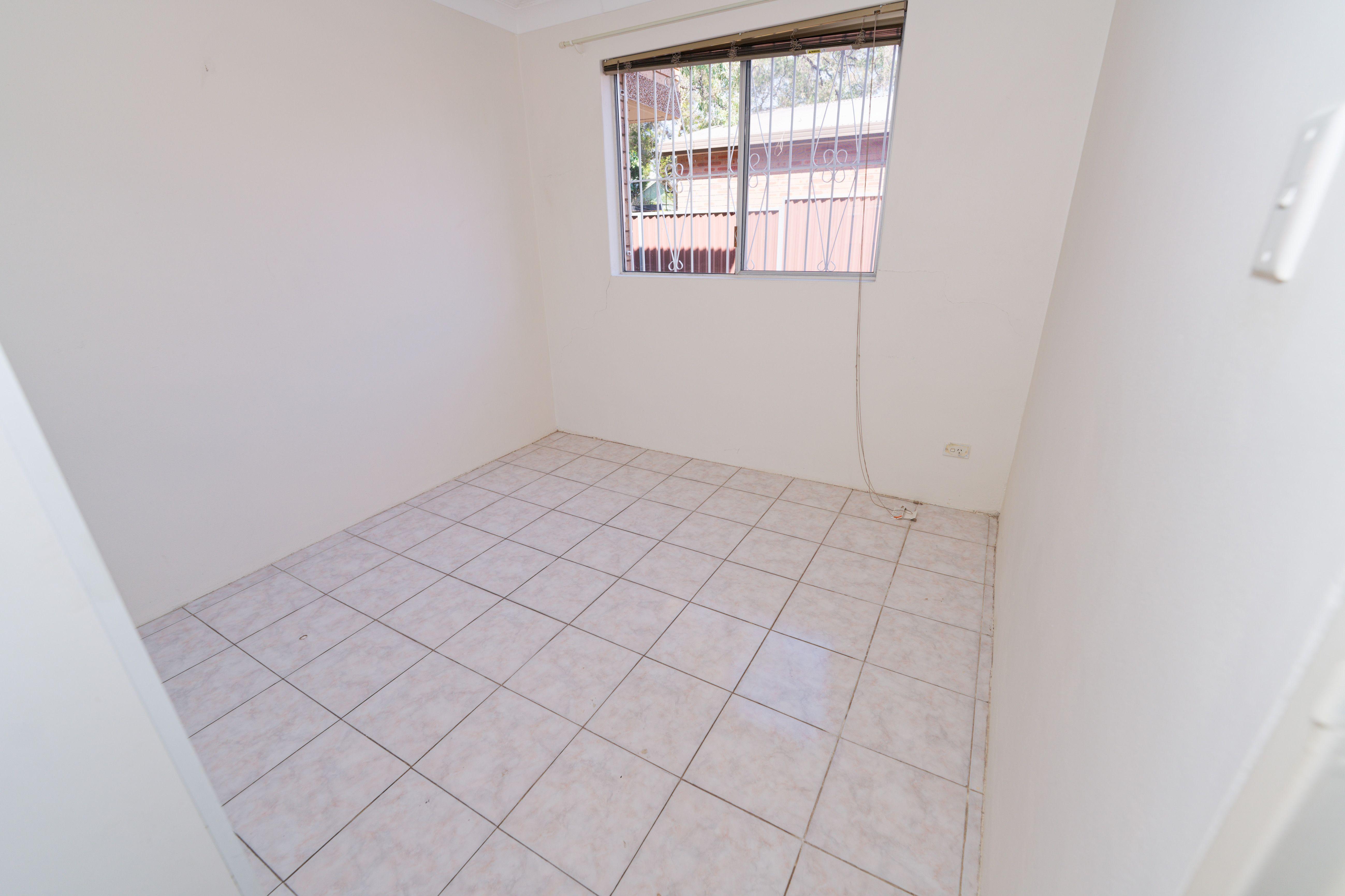 Spacious with a Modern Touch, 2-Bedroom Unit in the Heart of Fairfield!