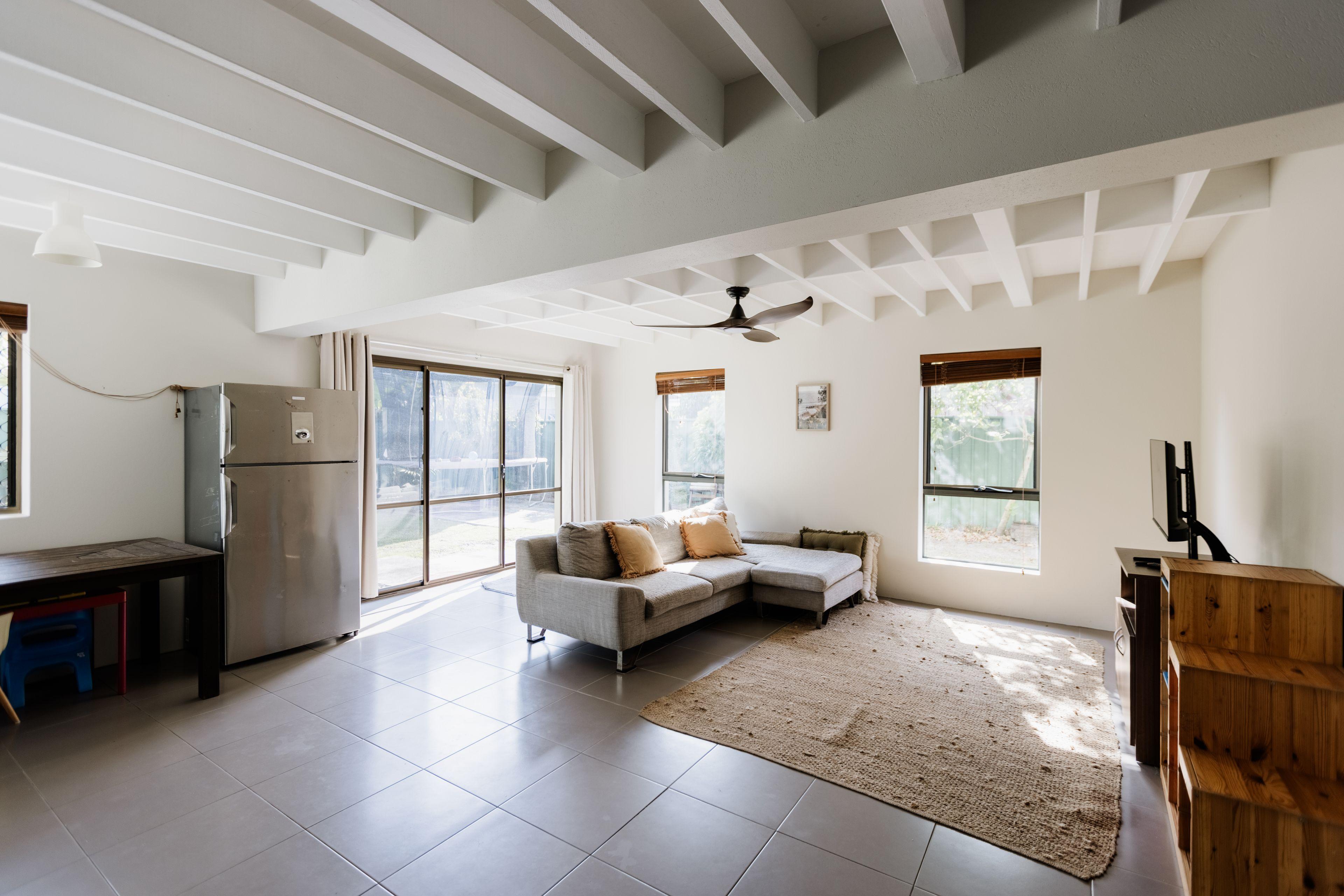 FURNISHED HOME IN WOOLOWEYAH!