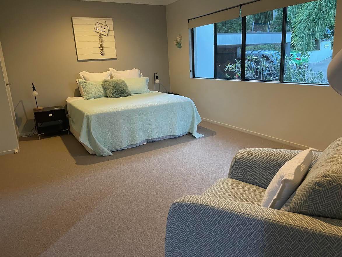 Fully Furnished Two Bedroom Unit in Airlie Beach