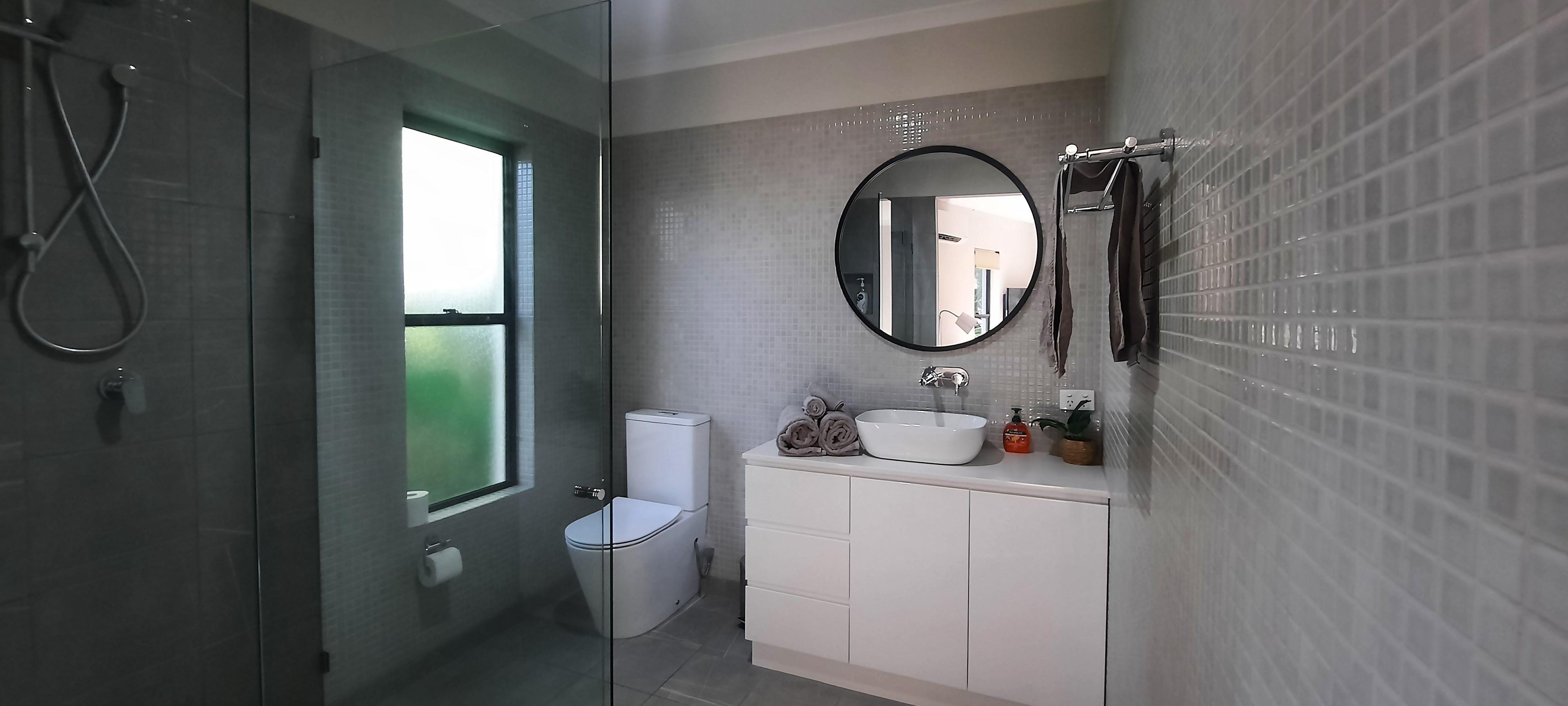 Fully Furnished Two Bedroom Unit in Airlie Beach