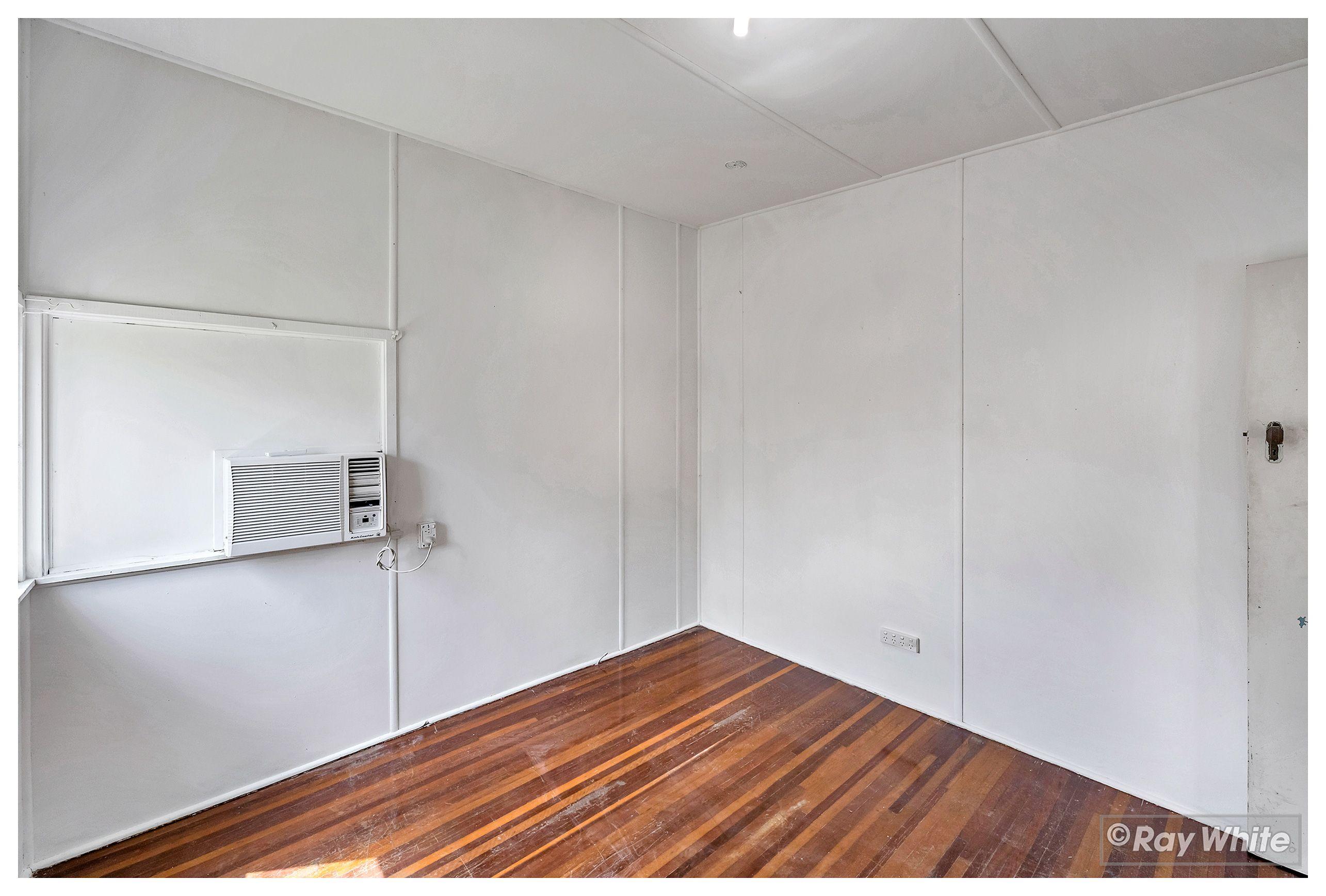 Tidy, Low Maintenance + Convenient Location!