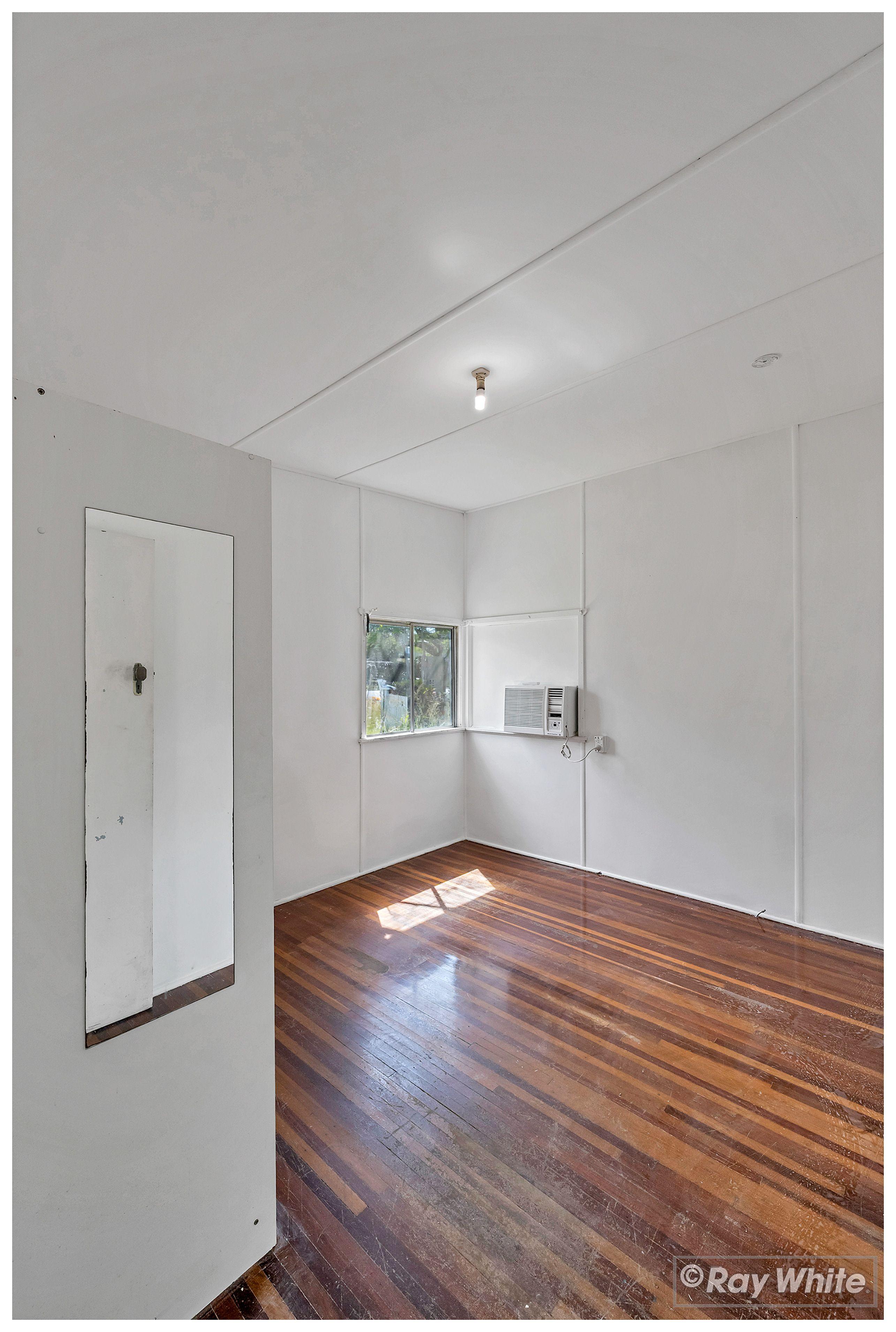 Tidy, Low Maintenance + Convenient Location!