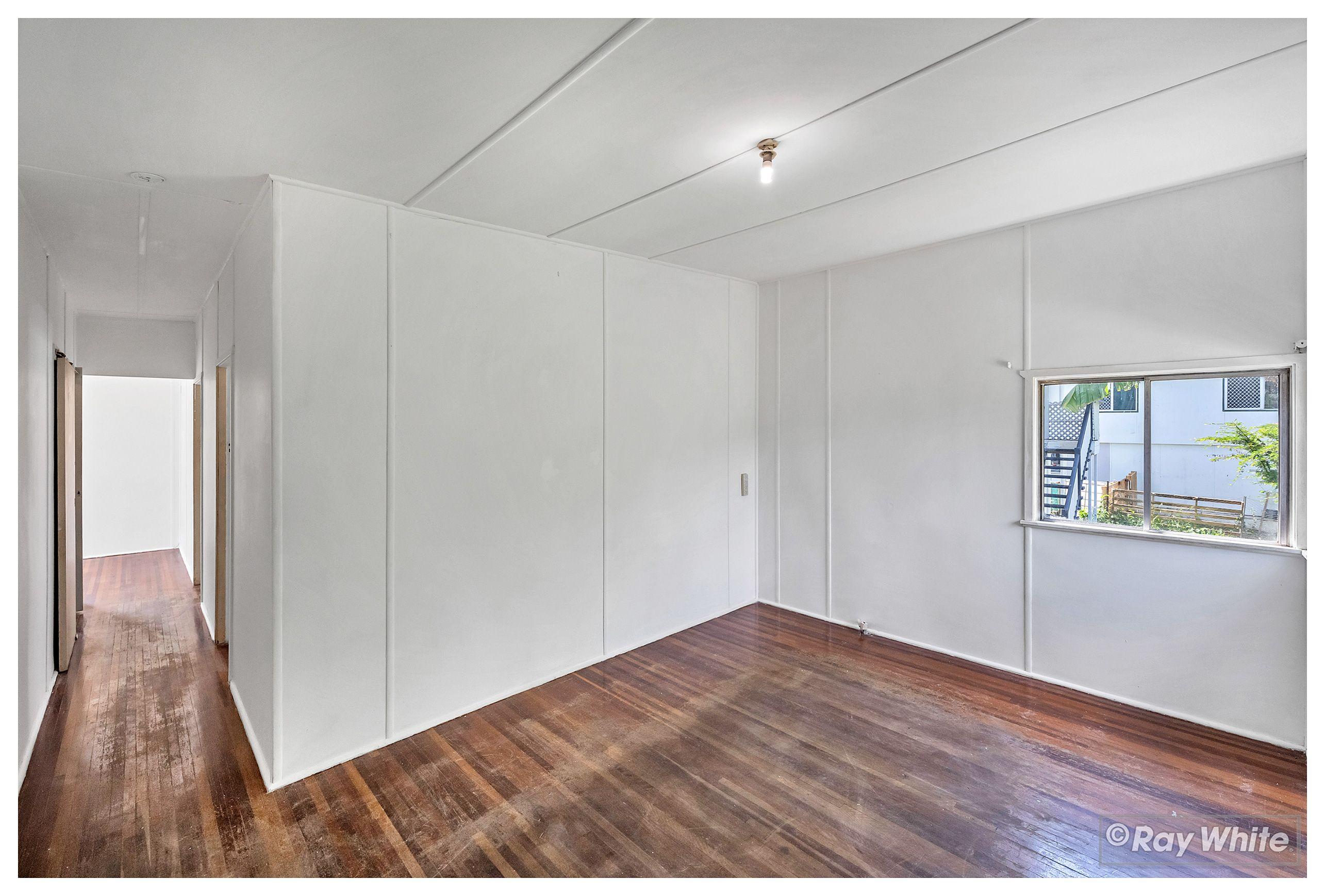 Tidy, Low Maintenance + Convenient Location!