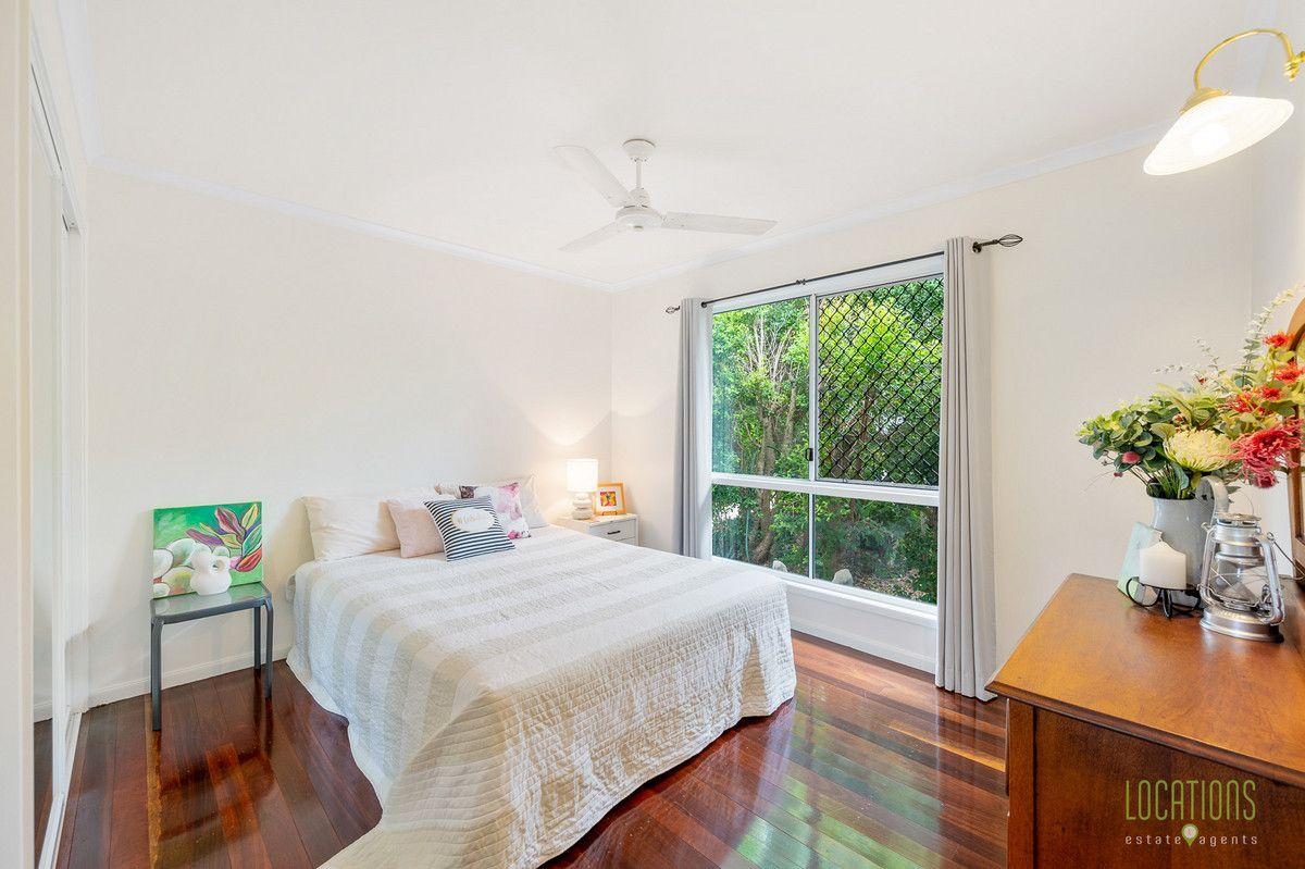 NATURE AT YOUR DOORSTEP: CHARACTER-FILLED FAMILY HOME