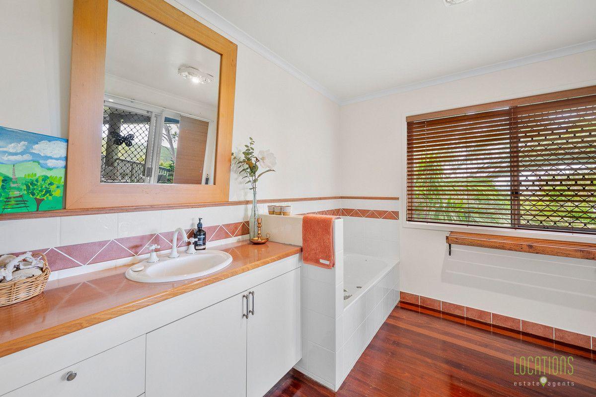 NATURE AT YOUR DOORSTEP: CHARACTER-FILLED FAMILY HOME