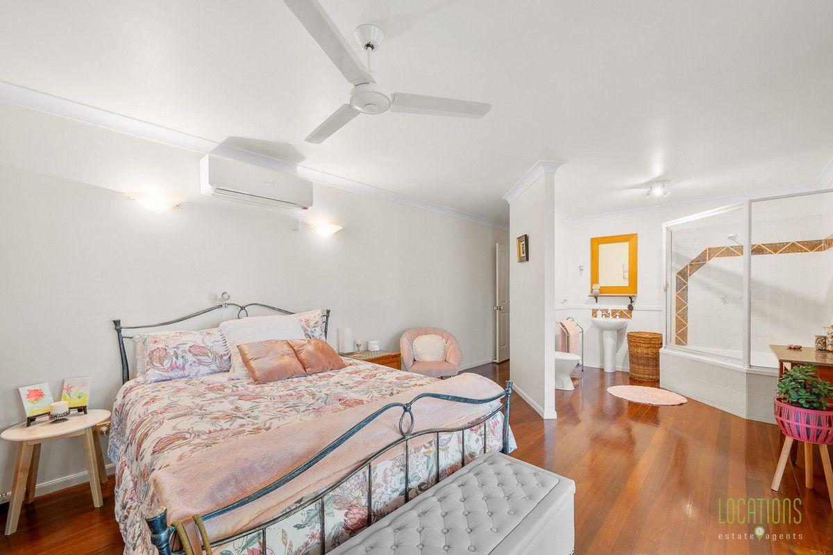 NATURE AT YOUR DOORSTEP: CHARACTER-FILLED FAMILY HOME