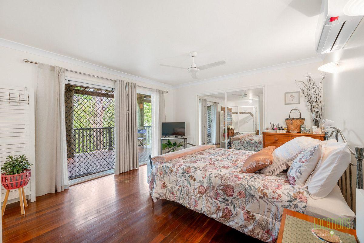 NATURE AT YOUR DOORSTEP: CHARACTER-FILLED FAMILY HOME