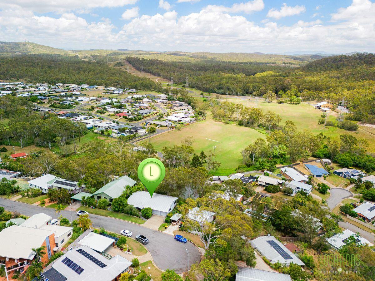 NATURE AT YOUR DOORSTEP: CHARACTER-FILLED FAMILY HOME