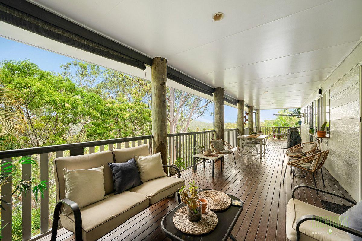 NATURE AT YOUR DOORSTEP: CHARACTER-FILLED FAMILY HOME