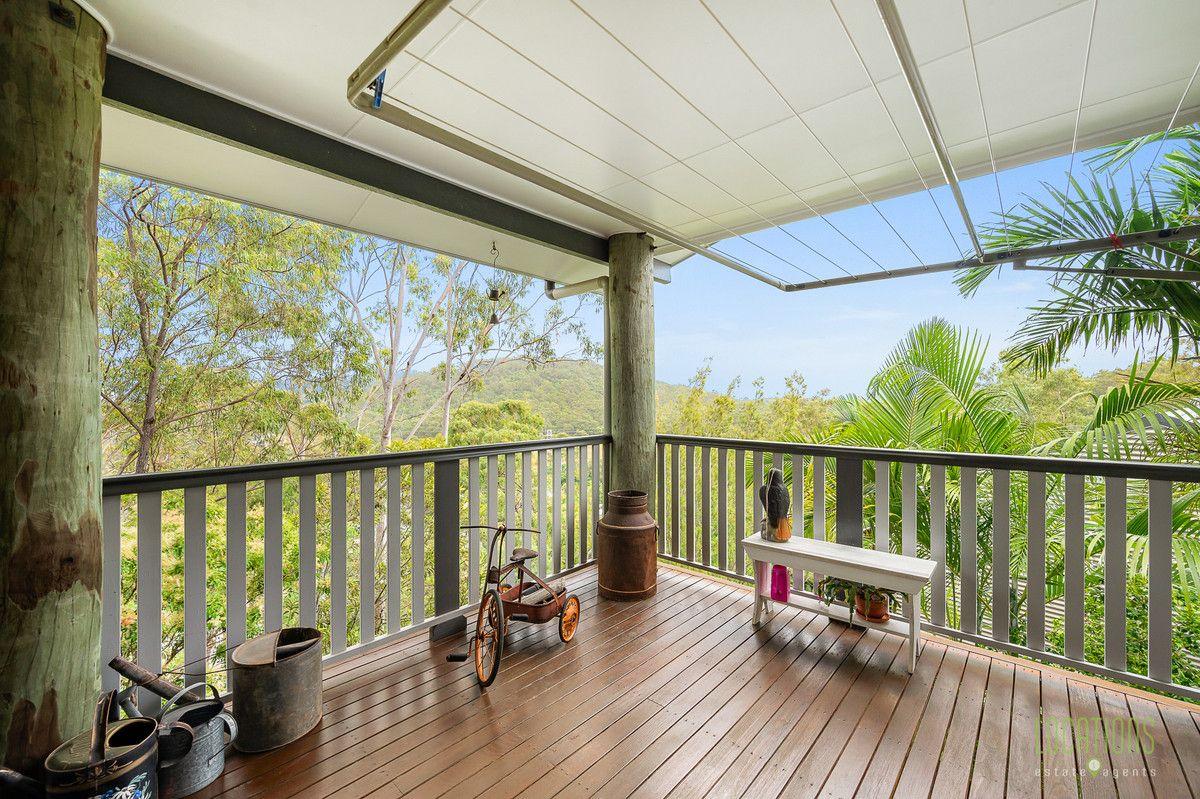 NATURE AT YOUR DOORSTEP: CHARACTER-FILLED FAMILY HOME