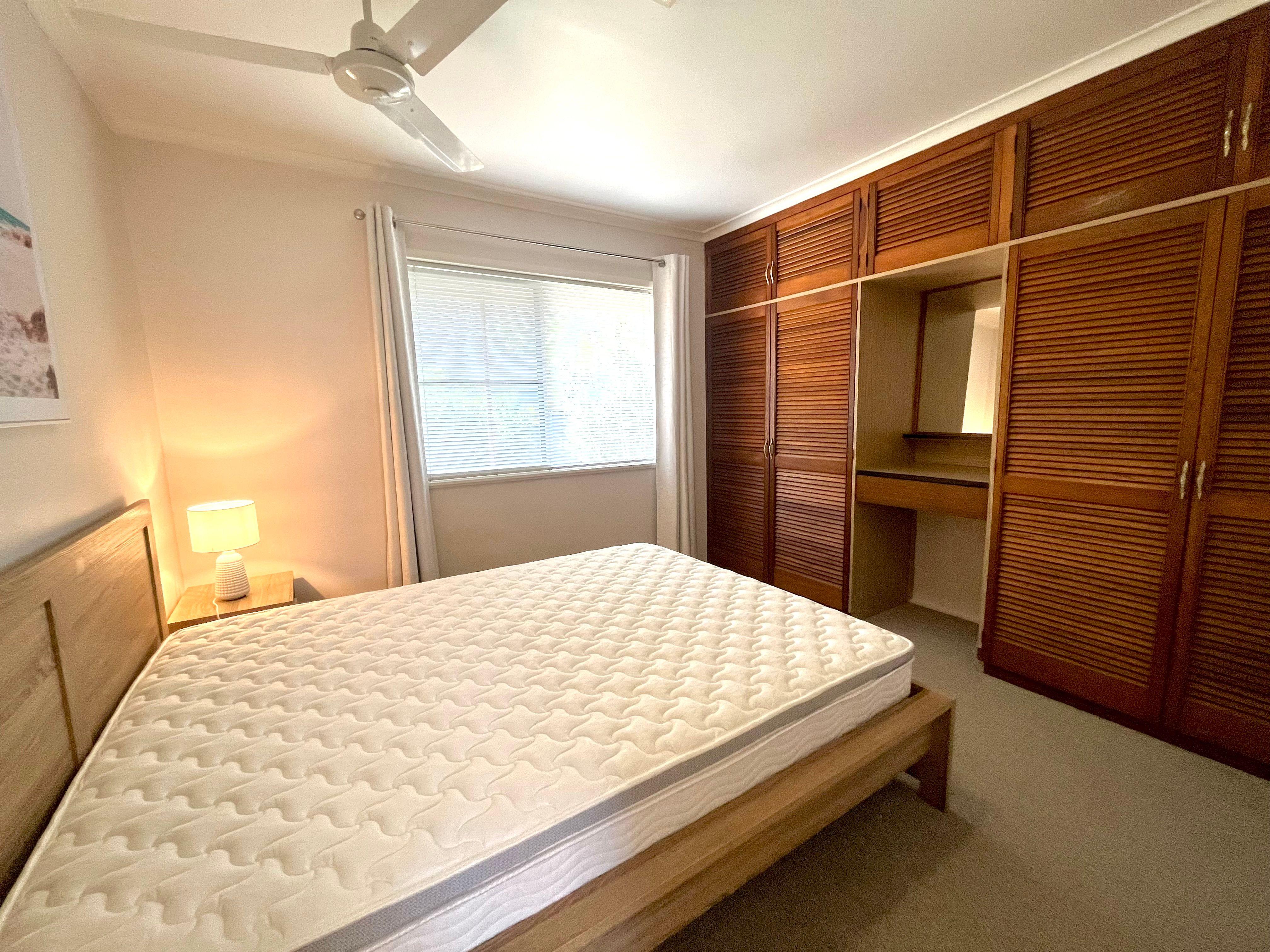 Charming 2-Bedroom unit with ocean views in Airlie Beach