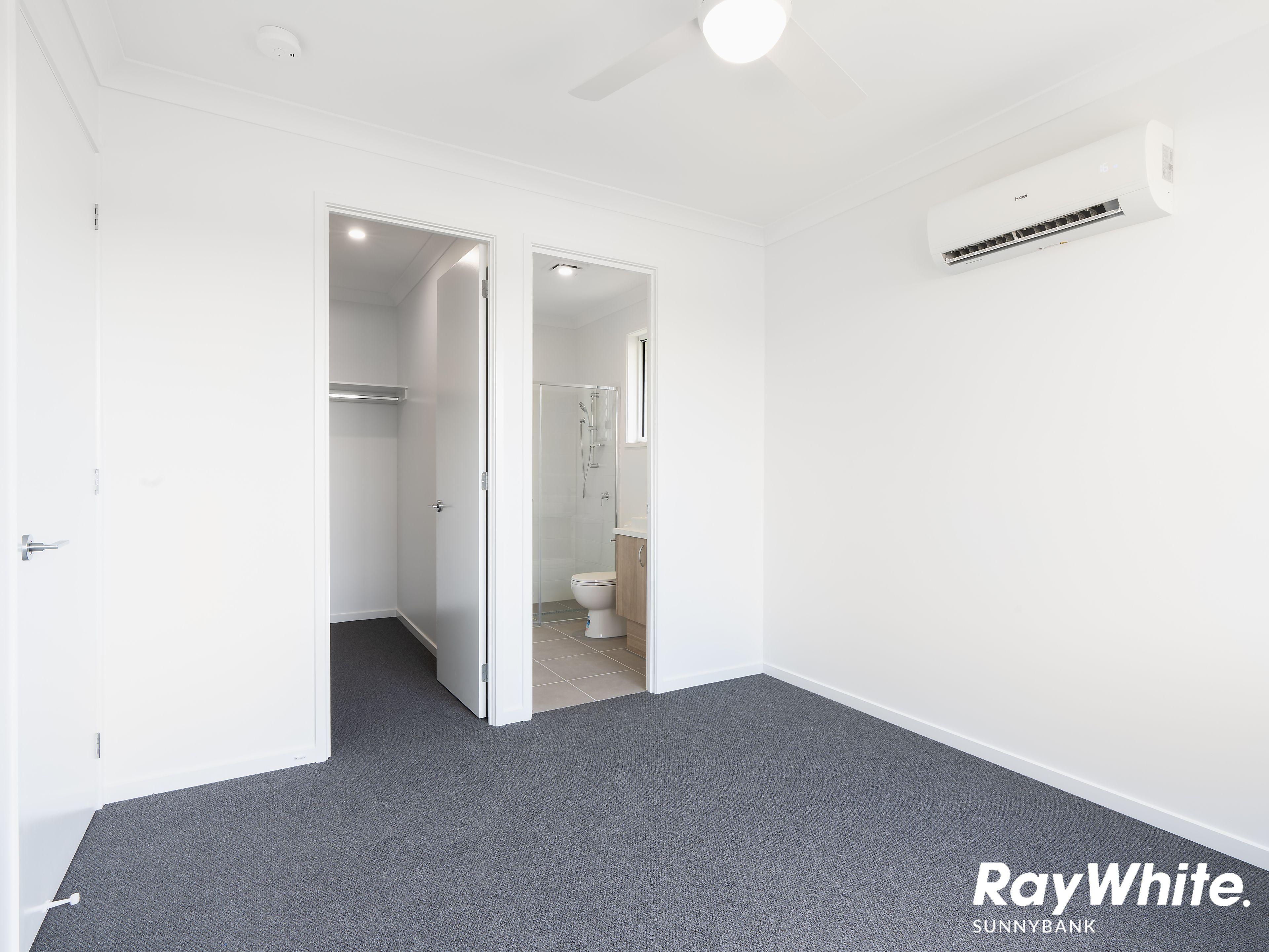 Fantastic Modern 4-Bedroom Family Home!