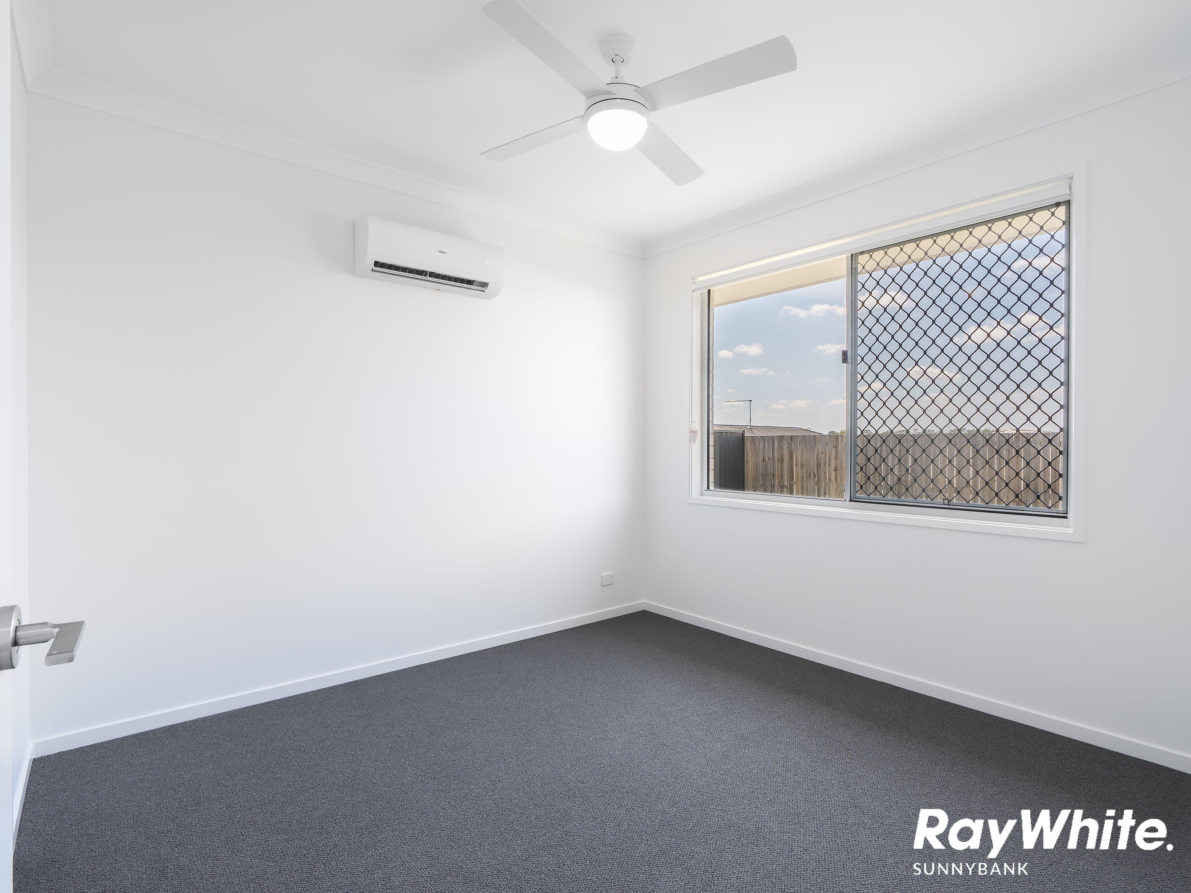 Fantastic Modern 4-Bedroom Family Home!