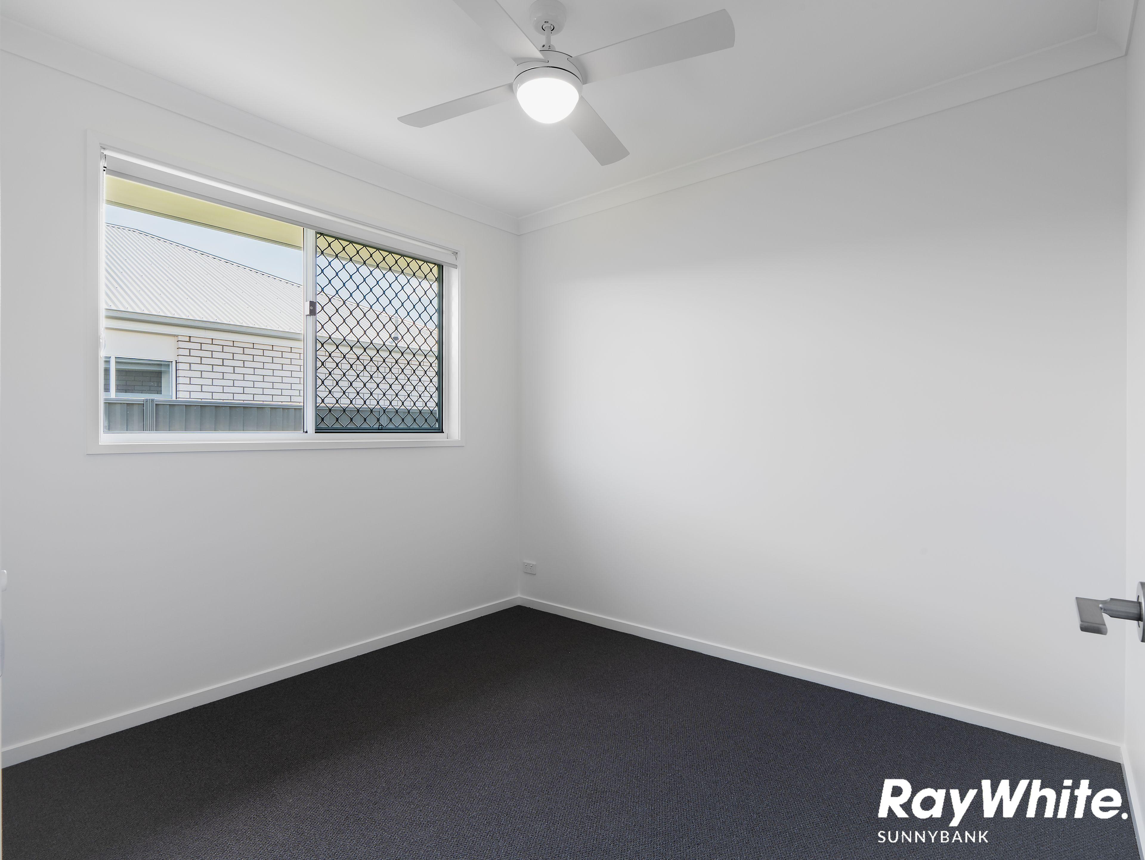 Fantastic Modern 4-Bedroom Family Home!