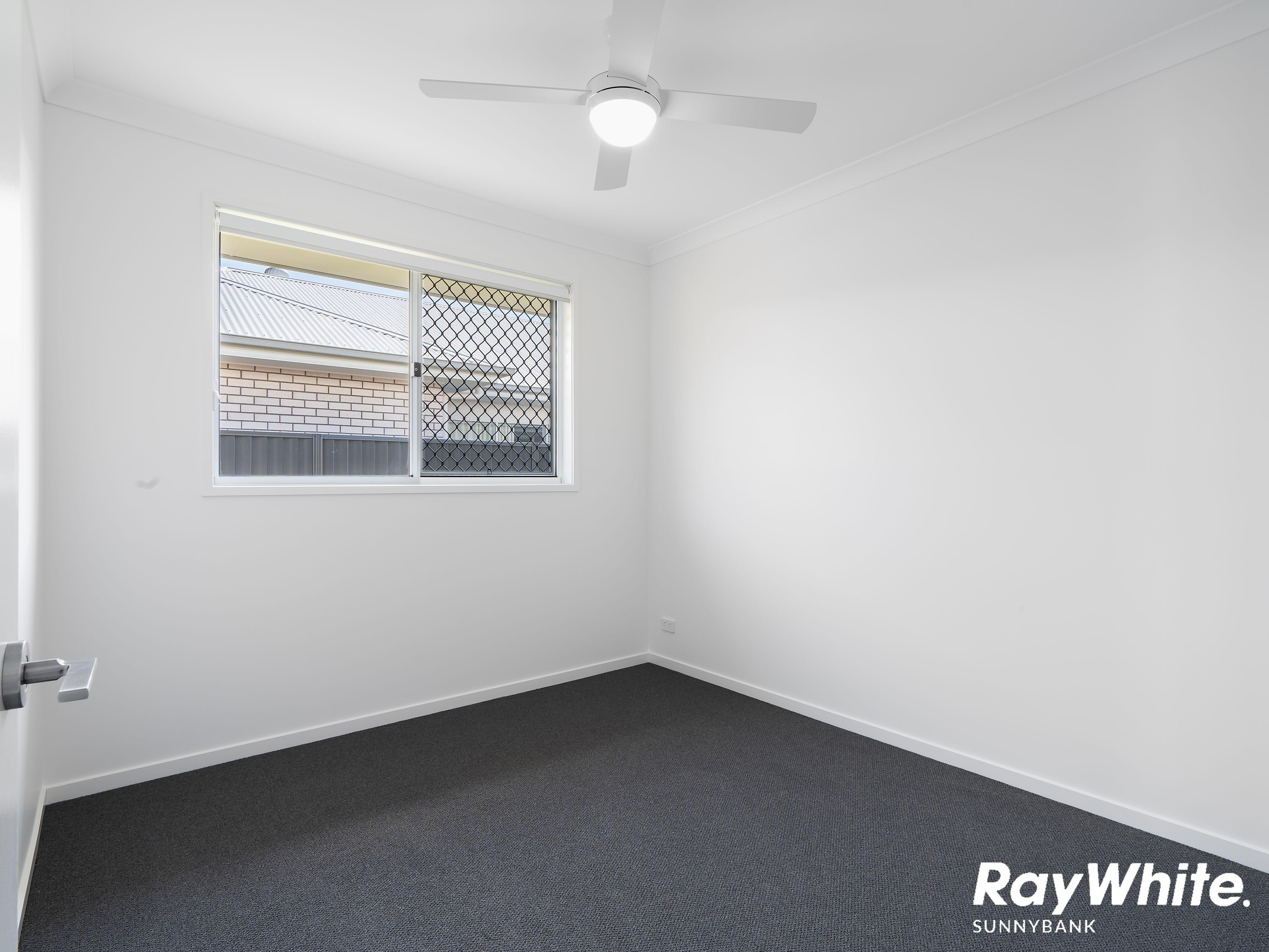 Fantastic Modern 4-Bedroom Family Home!