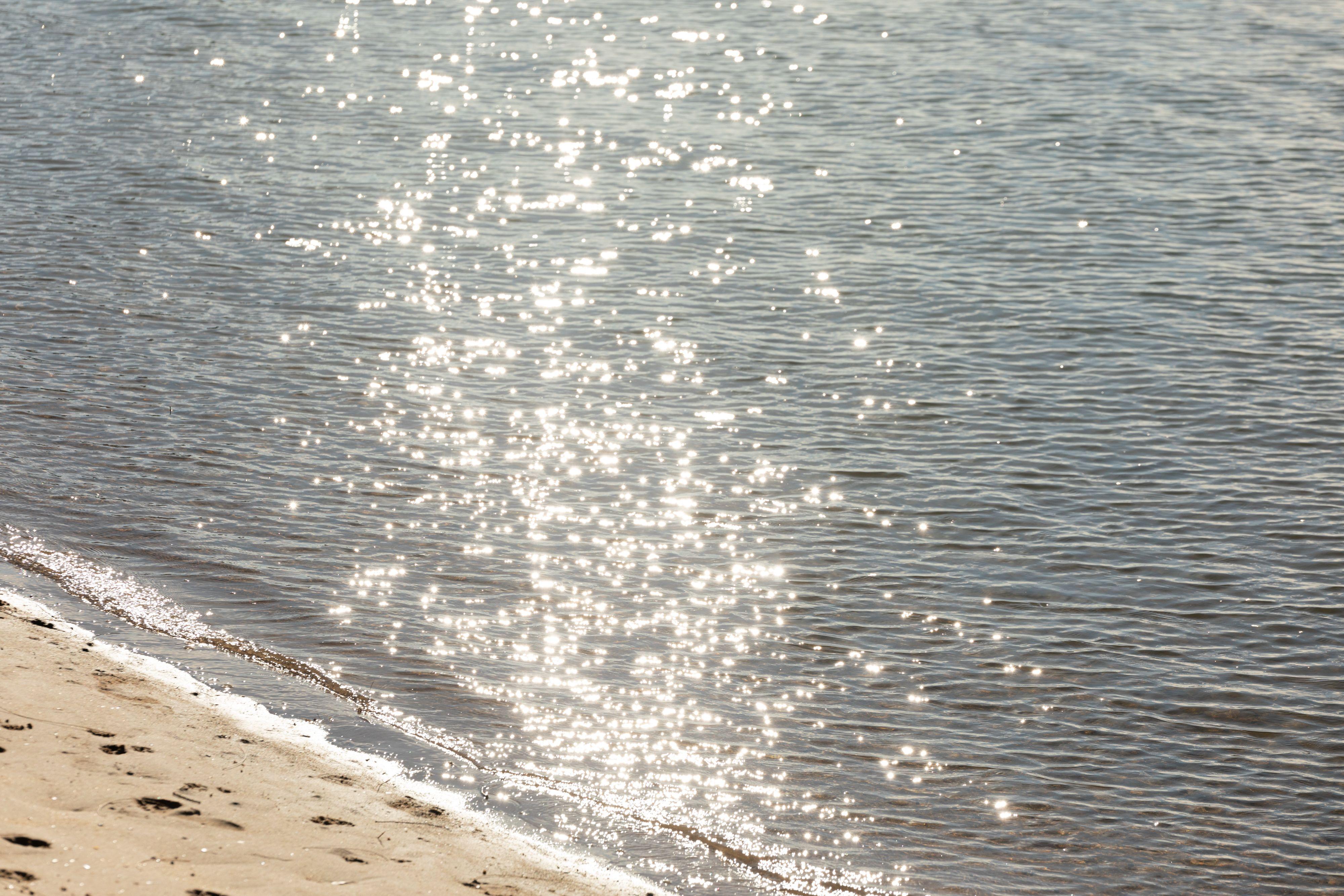 10 Minute Walk Into Town or To The Beach !