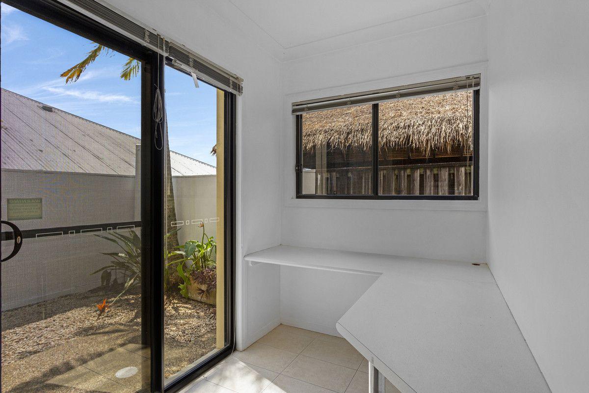 1/22 Lantau Crescent, Varsity Lakes, QLD 4227 - Townhouse for Rent - harcourts.net