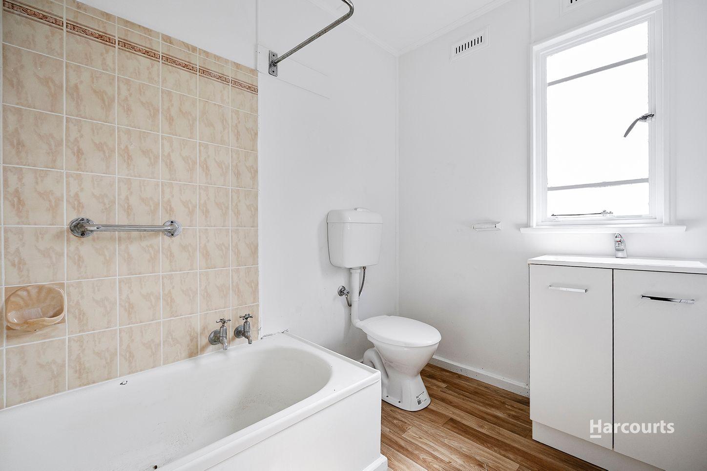 4 Curlew Parade, CLAREMONT, TAS 7011 - House for Rent - harcourts.net