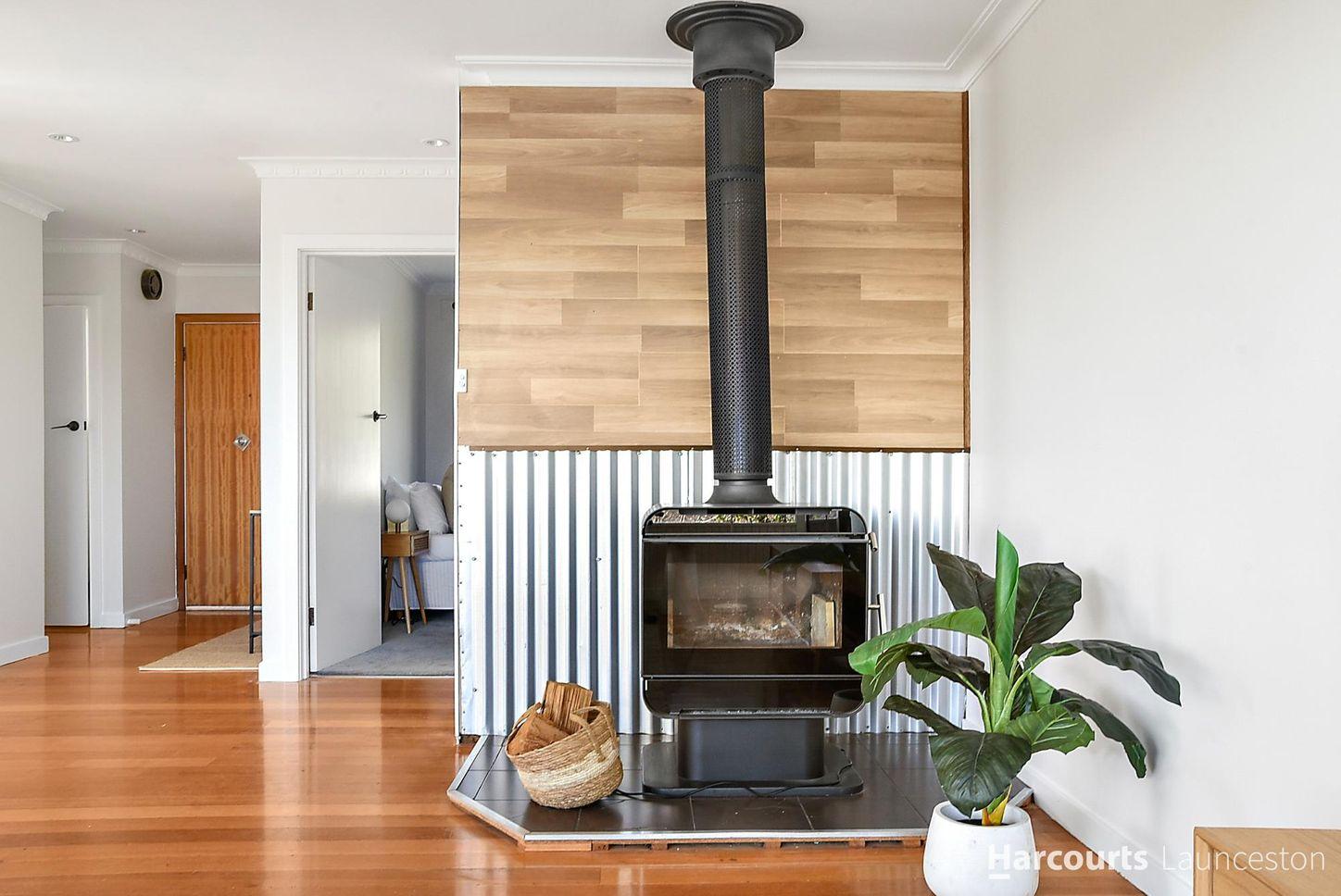 35 Grinter Street, RIVERSIDE, TAS 7250 - House for Rent - harcourts.net