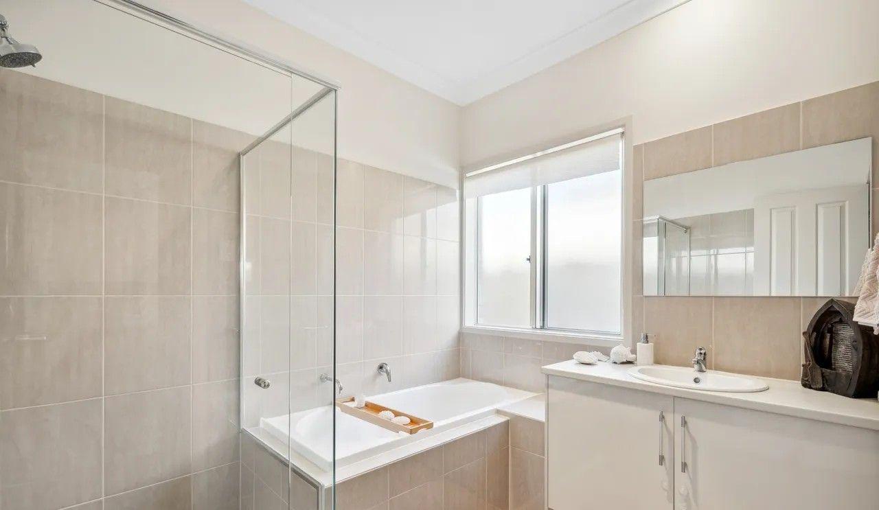 15 Bollard Avenue, SEAFORD MEADOWS, SA 5169 - House for Rent - harcourts.net