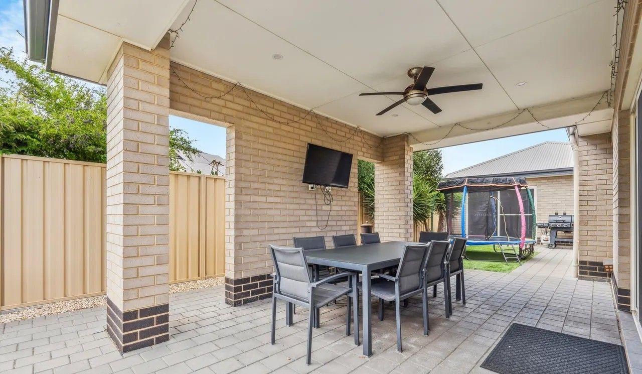 15 Bollard Avenue, SEAFORD MEADOWS, SA 5169 - House for Rent - harcourts.net