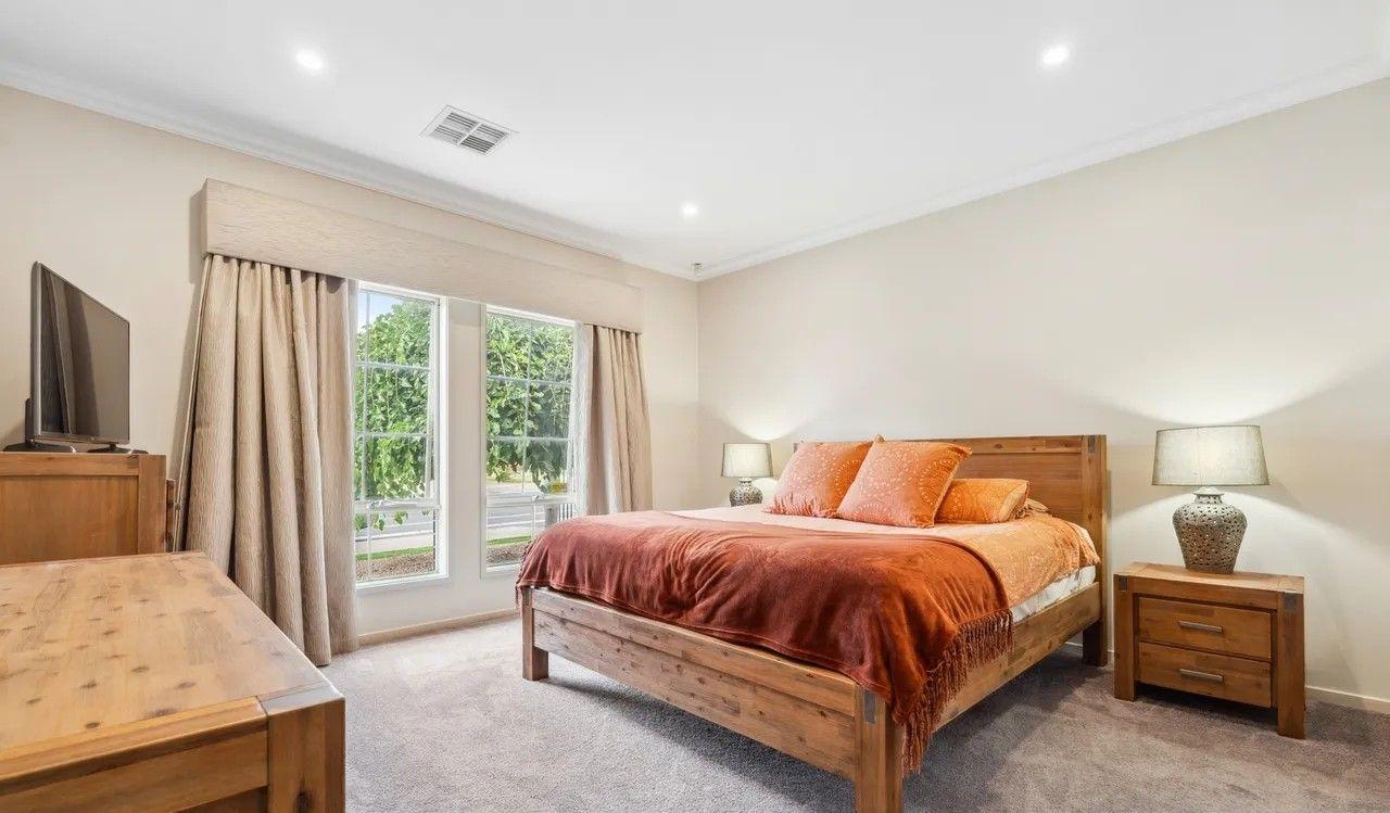 15 Bollard Avenue, SEAFORD MEADOWS, SA 5169 - House for Rent - harcourts.net