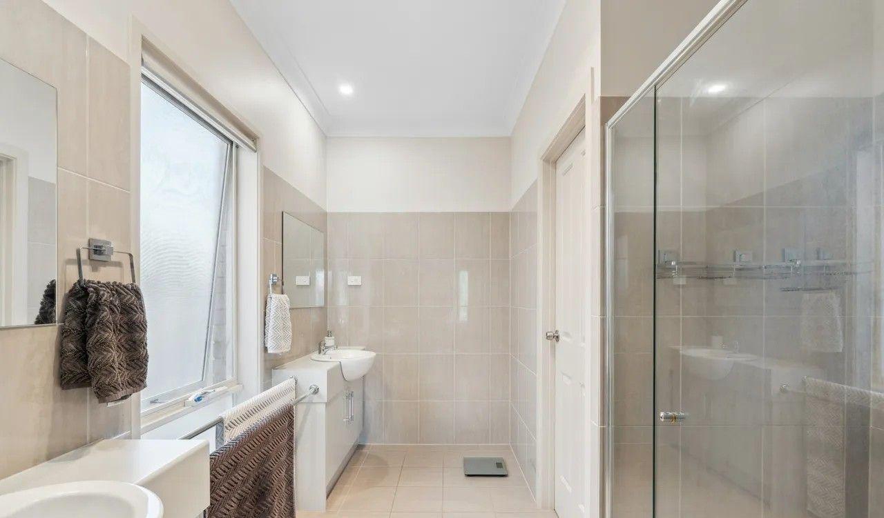 15 Bollard Avenue, SEAFORD MEADOWS, SA 5169 - House for Rent - harcourts.net