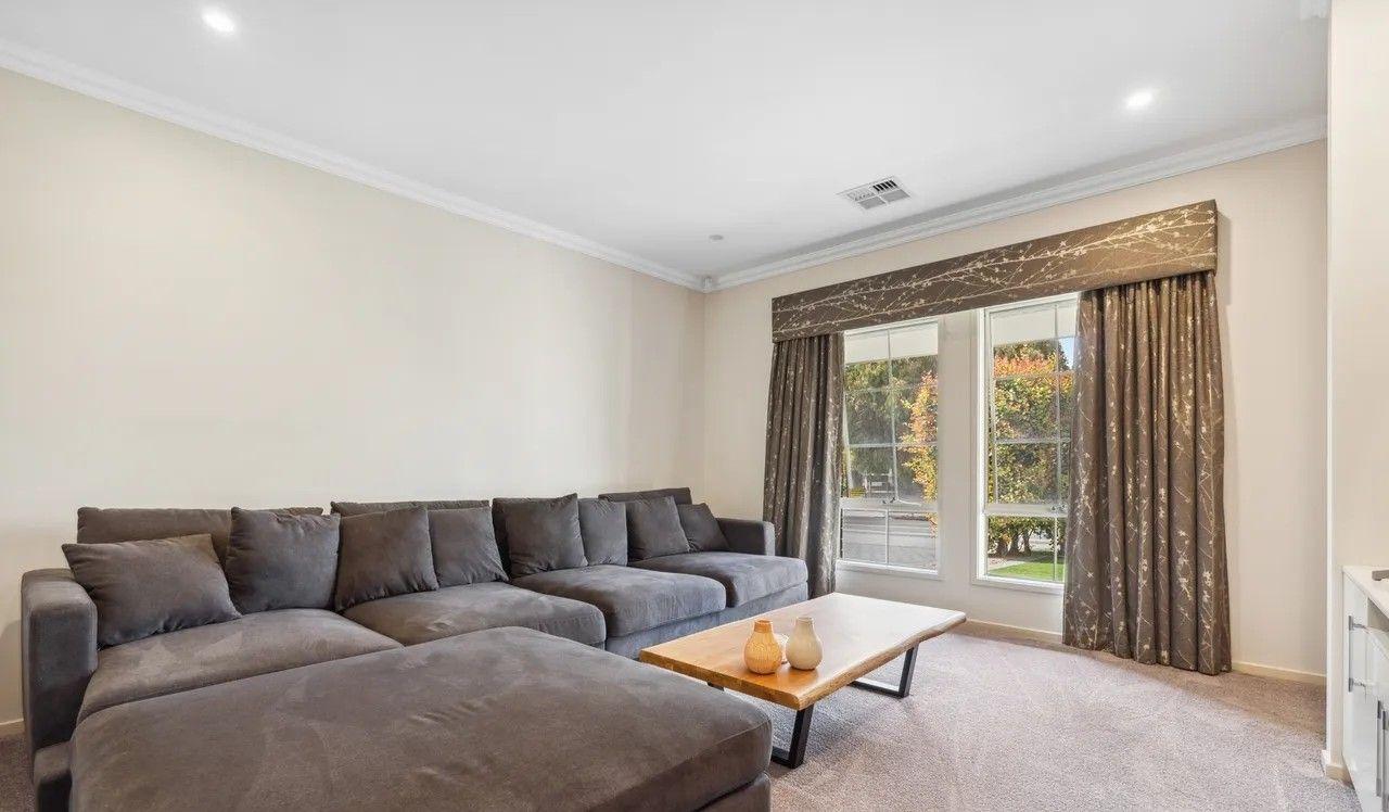 15 Bollard Avenue, SEAFORD MEADOWS, SA 5169 - House for Rent - harcourts.net