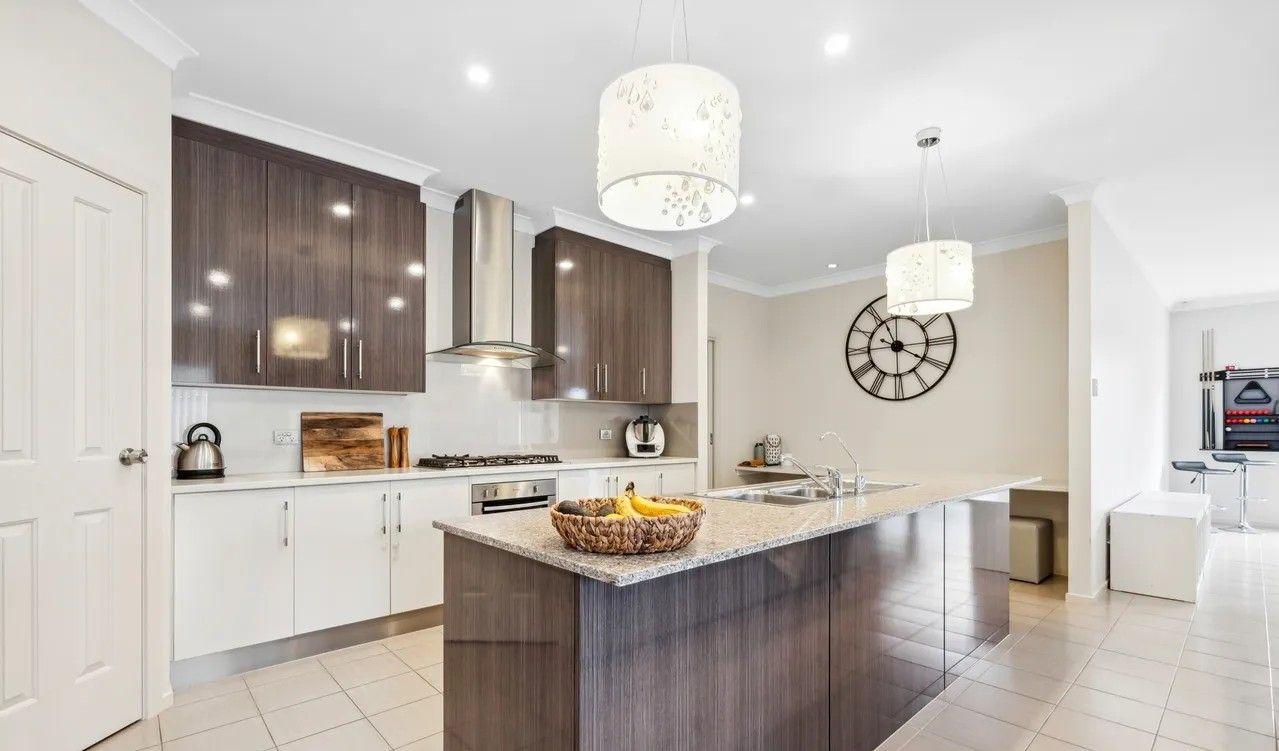 15 Bollard Avenue, SEAFORD MEADOWS, SA 5169 - House for Rent - harcourts.net