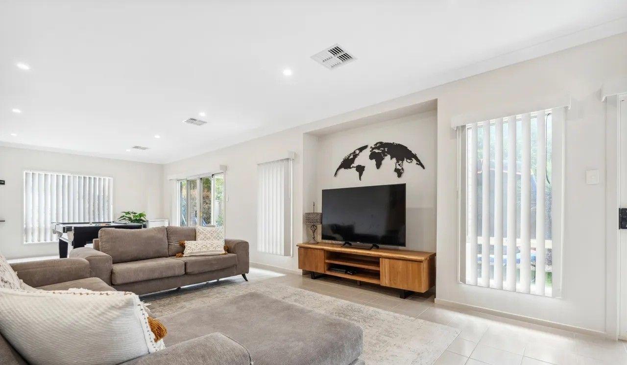 15 Bollard Avenue, SEAFORD MEADOWS, SA 5169 - House for Rent - harcourts.net