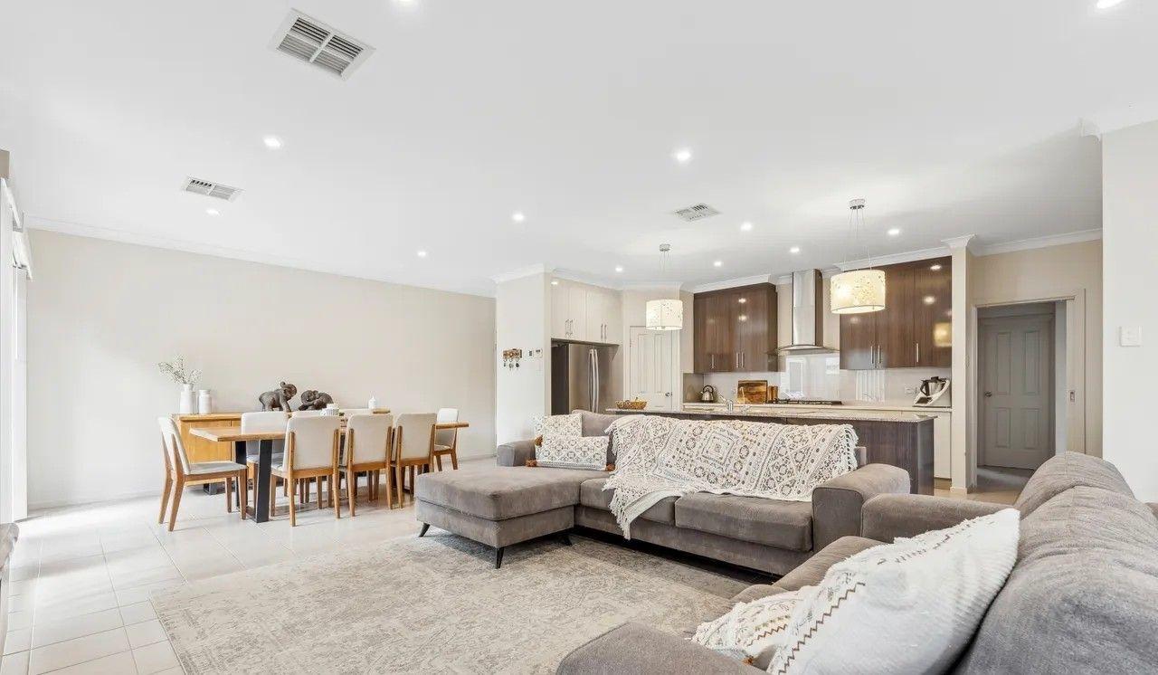 15 Bollard Avenue, SEAFORD MEADOWS, SA 5169 - House for Rent - harcourts.net