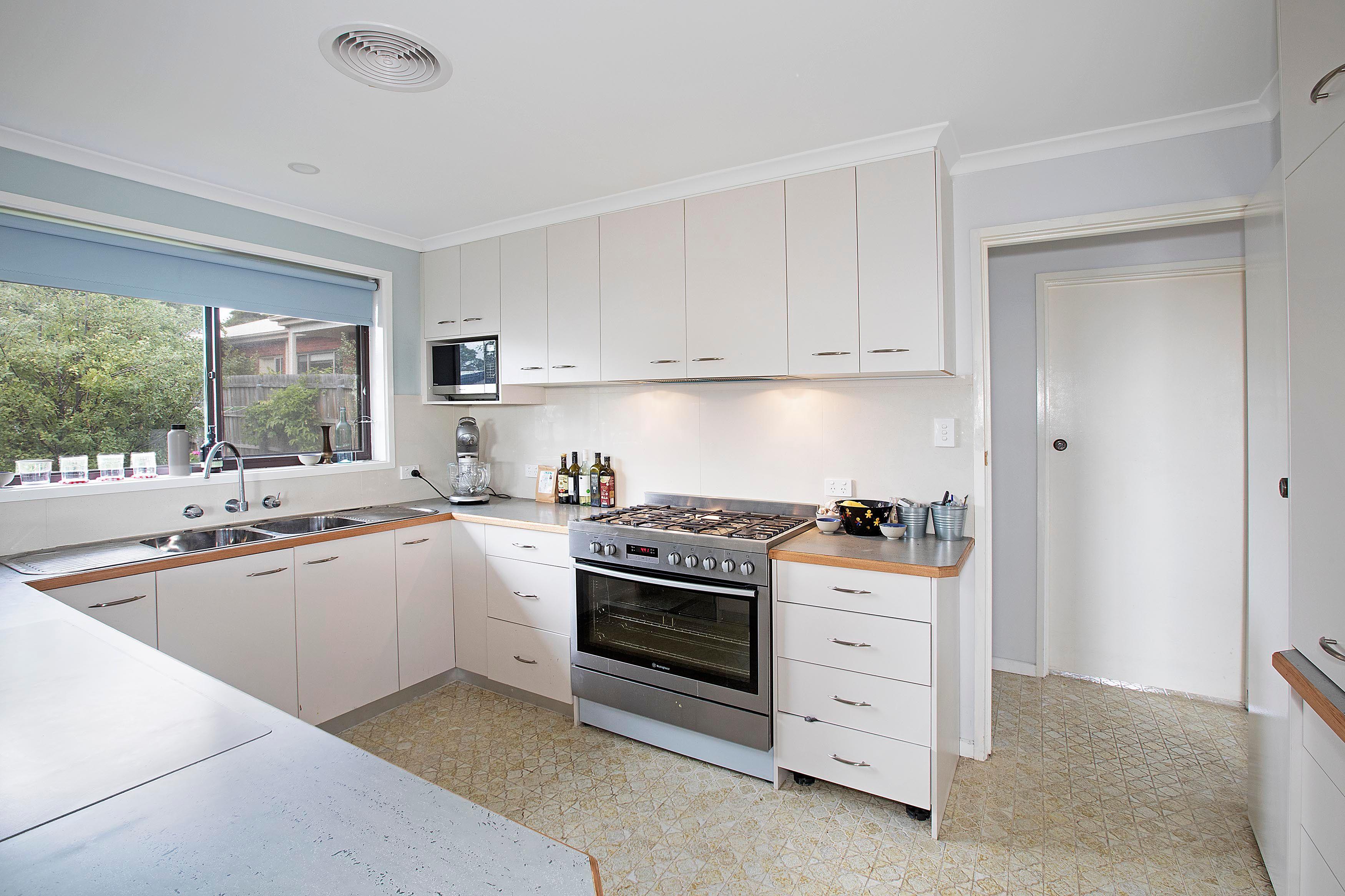 Position Perfect with all the Extras! House | VIC Belmont, VIC 3216 | Prop-GPT the AI-Powered Property Portal