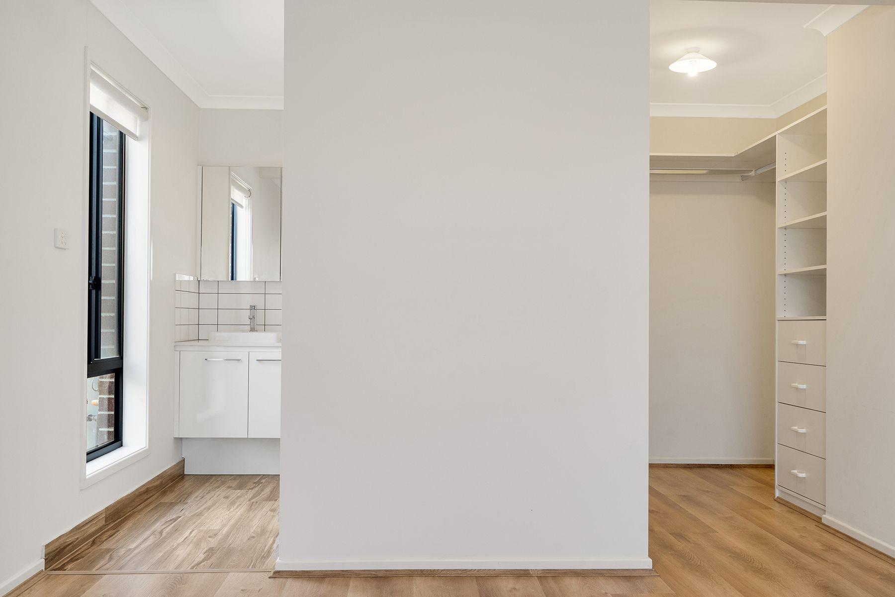 Bright & Spacious!