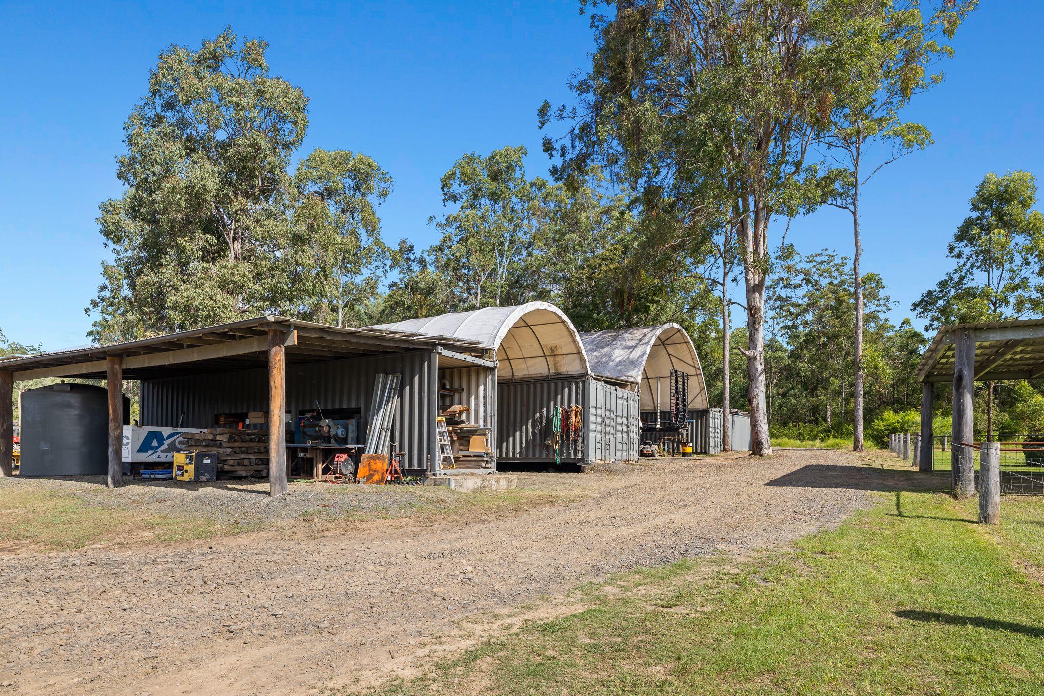 Large Acreage With Multiple Income Streams