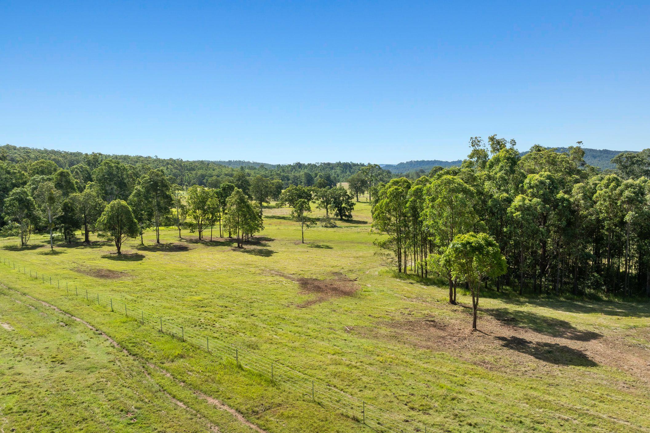 Large Acreage With Multiple Income Streams