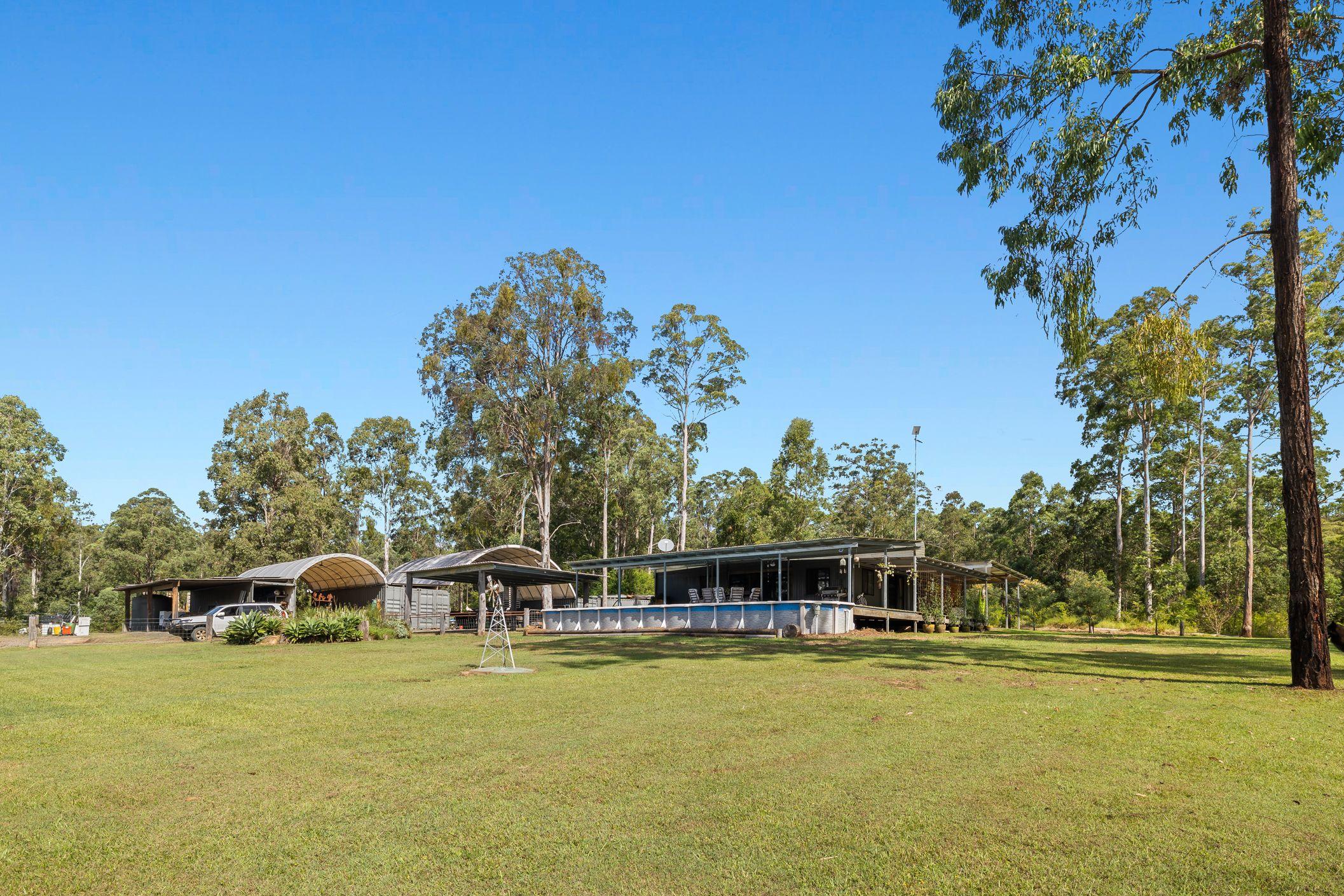 Large Acreage With Multiple Income Streams