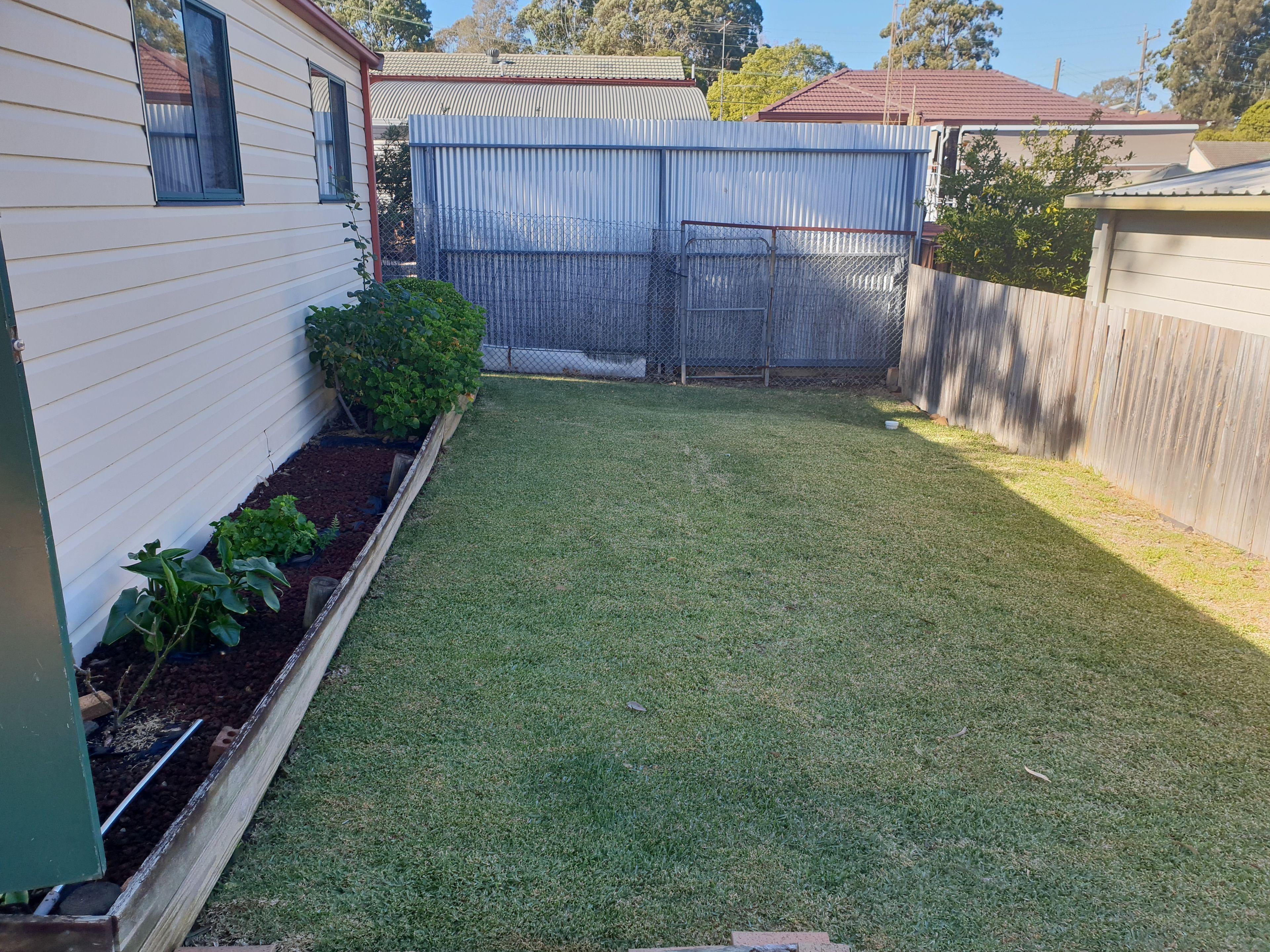 ONE BEDROOM GRANNY FLAT!!!