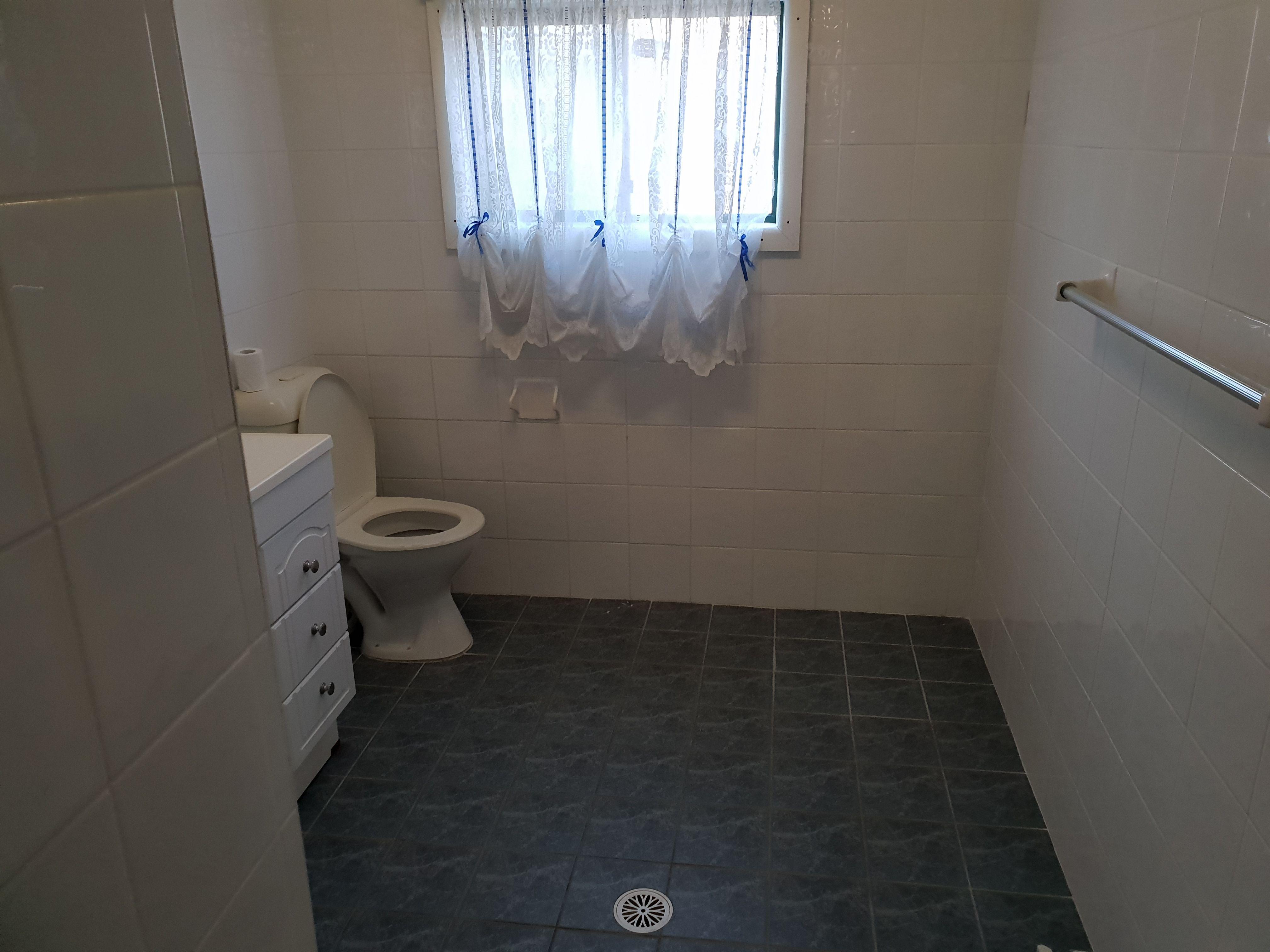 ONE BEDROOM GRANNY FLAT!!!