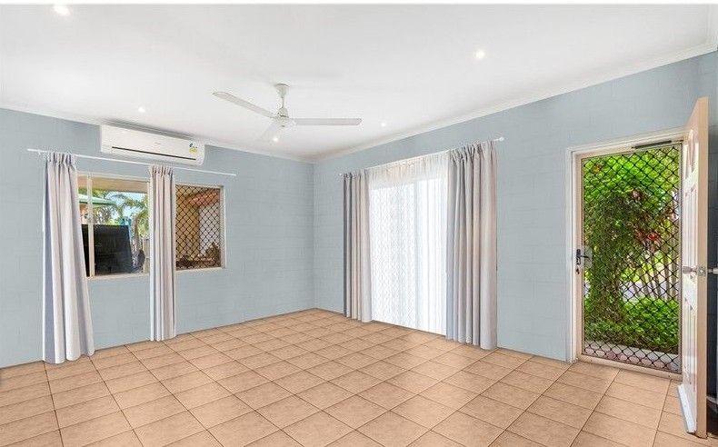 Convenient Family Home Near Schools & Shops