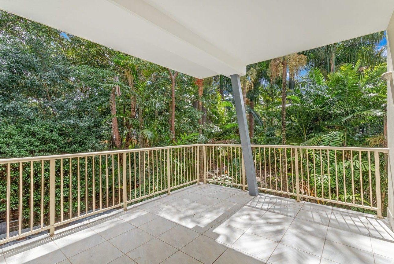 Stunning 3-Bedroom Unit in Prime Cannonvale Location!
