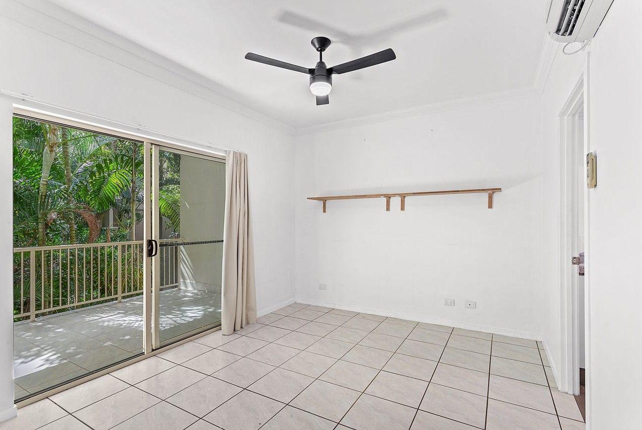 Stunning 3-Bedroom Unit in Prime Cannonvale Location!
