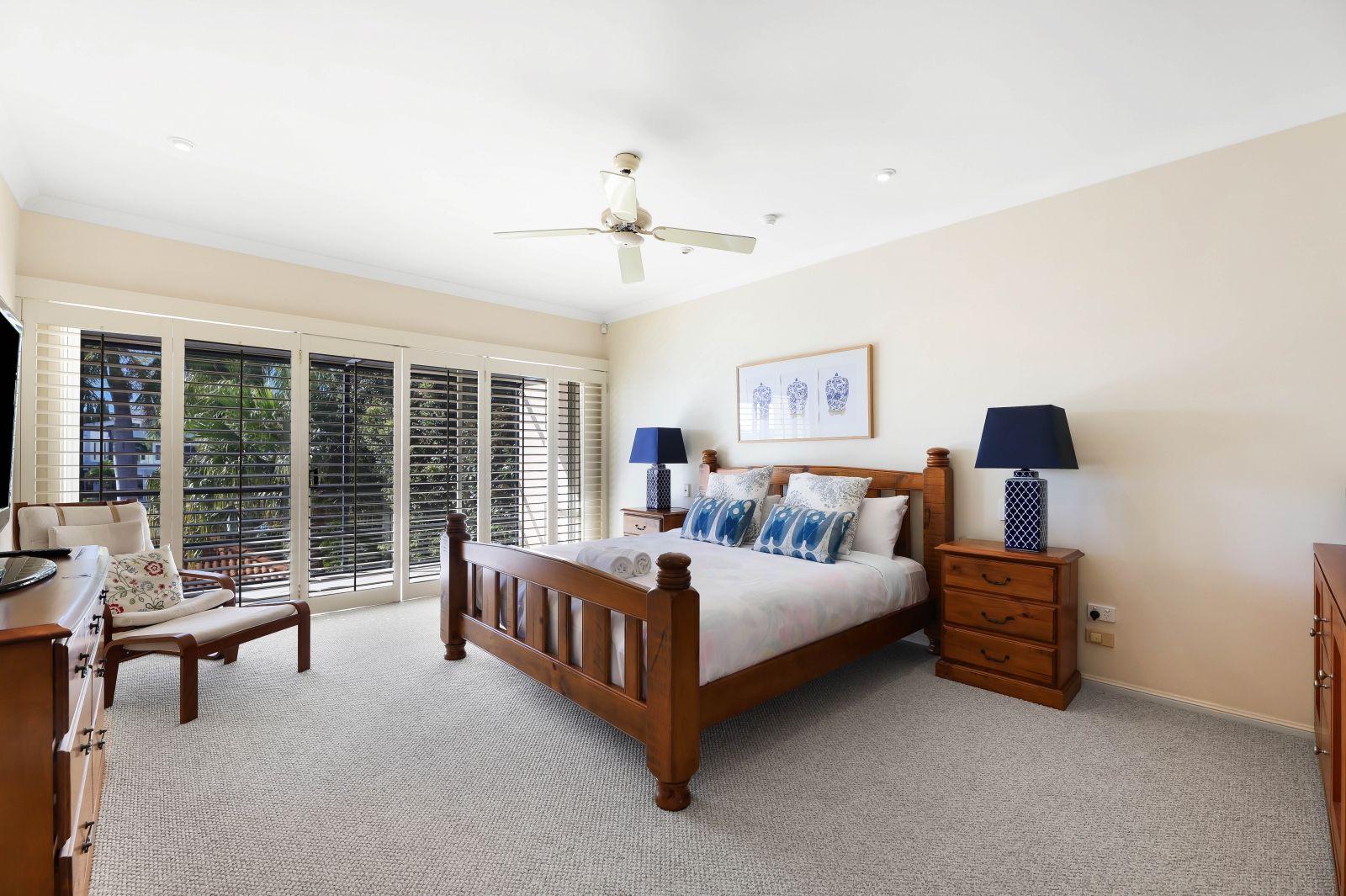 Luxury Tri-Level Home in Sanctuary Cove Resort - Fully Furnished